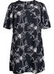 Kort A-linjeformad kl&auml;nning med broderat m&ouml;nster, Svart, Packshot image number 0