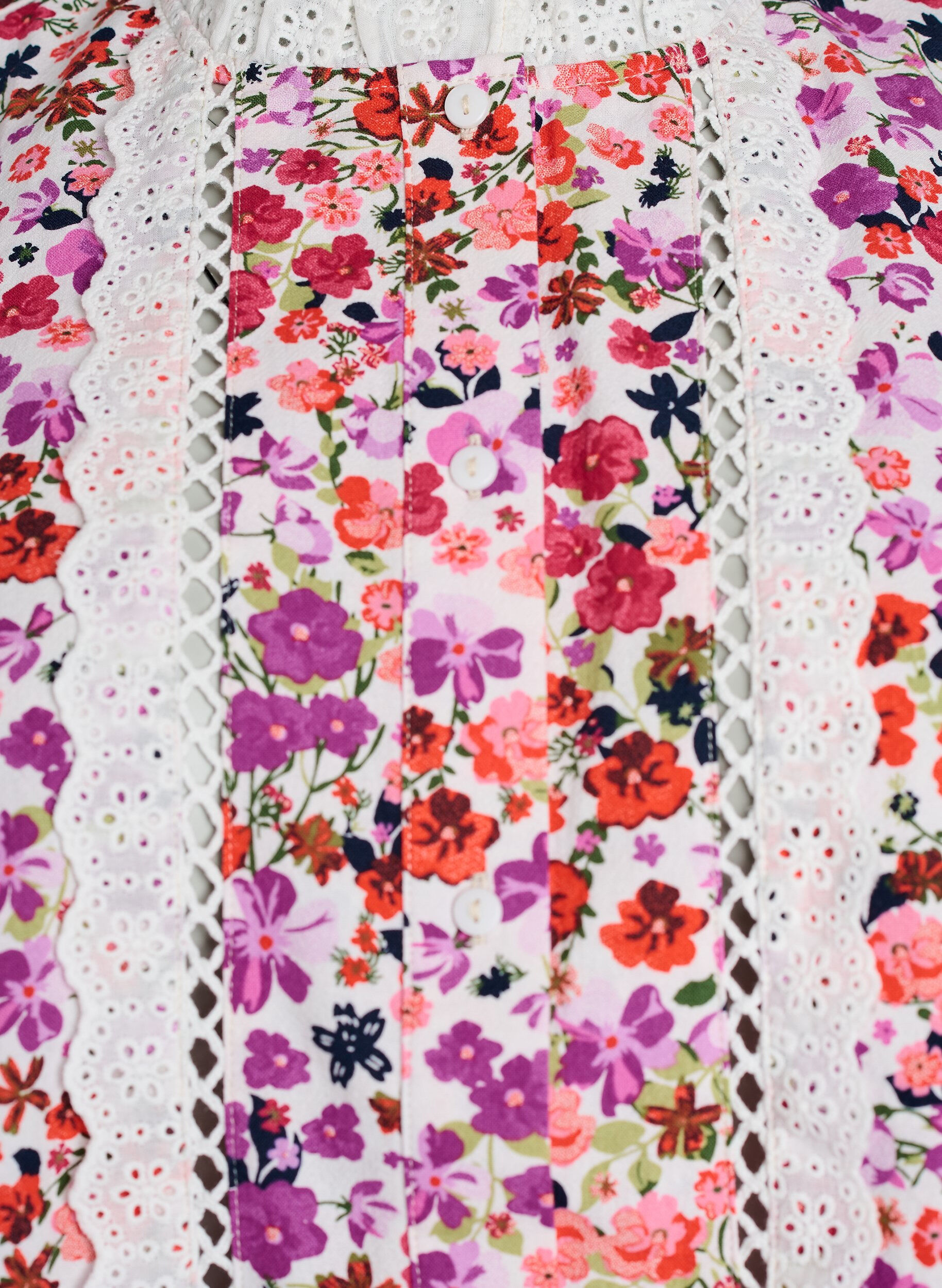 Zizzi &Auml;rml&ouml;s blus i bomull med blommigt m&ouml;nster och broderie anglaise, Rosa, Packshot image number 2
