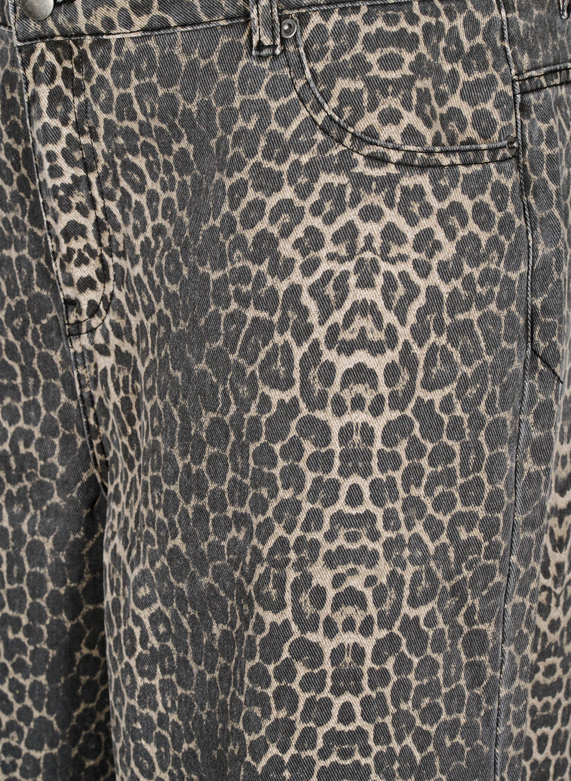 Zizzi Leopardm&ouml;nstrade jeansshorts i bermuda-modell, Brun, Packshot image number 2