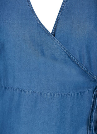 Kort omlottklänning i lyocell, Mid blue denim, Packshot image number 2