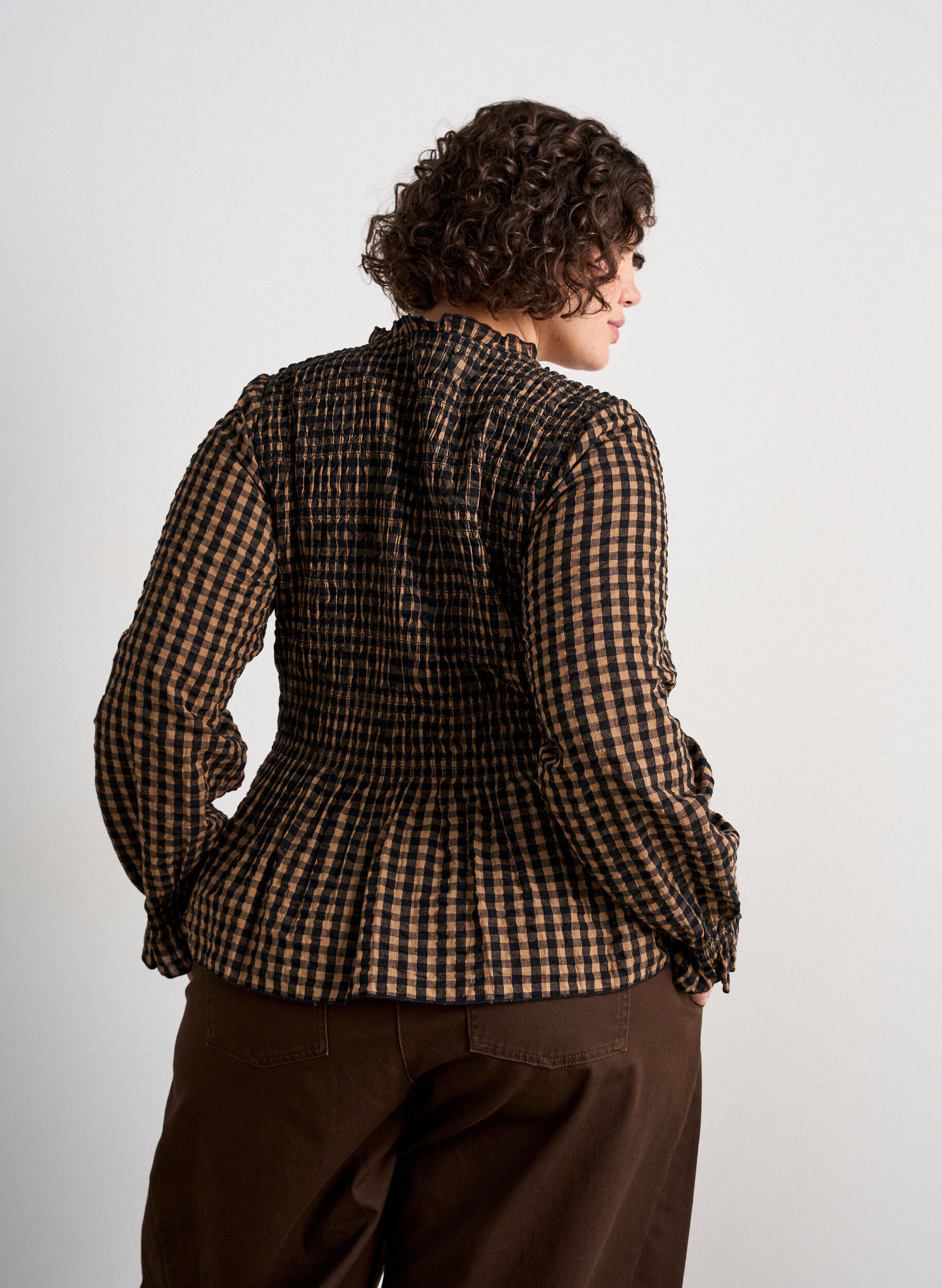 ZizziRutig blus med smock och peplum, Brun, Model image number 2