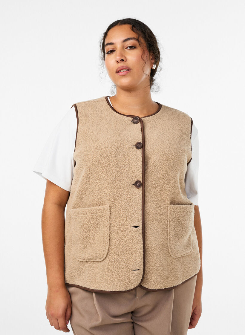 V&auml;st i teddyfleece med kontrastkanter, Beige, Model image number 0