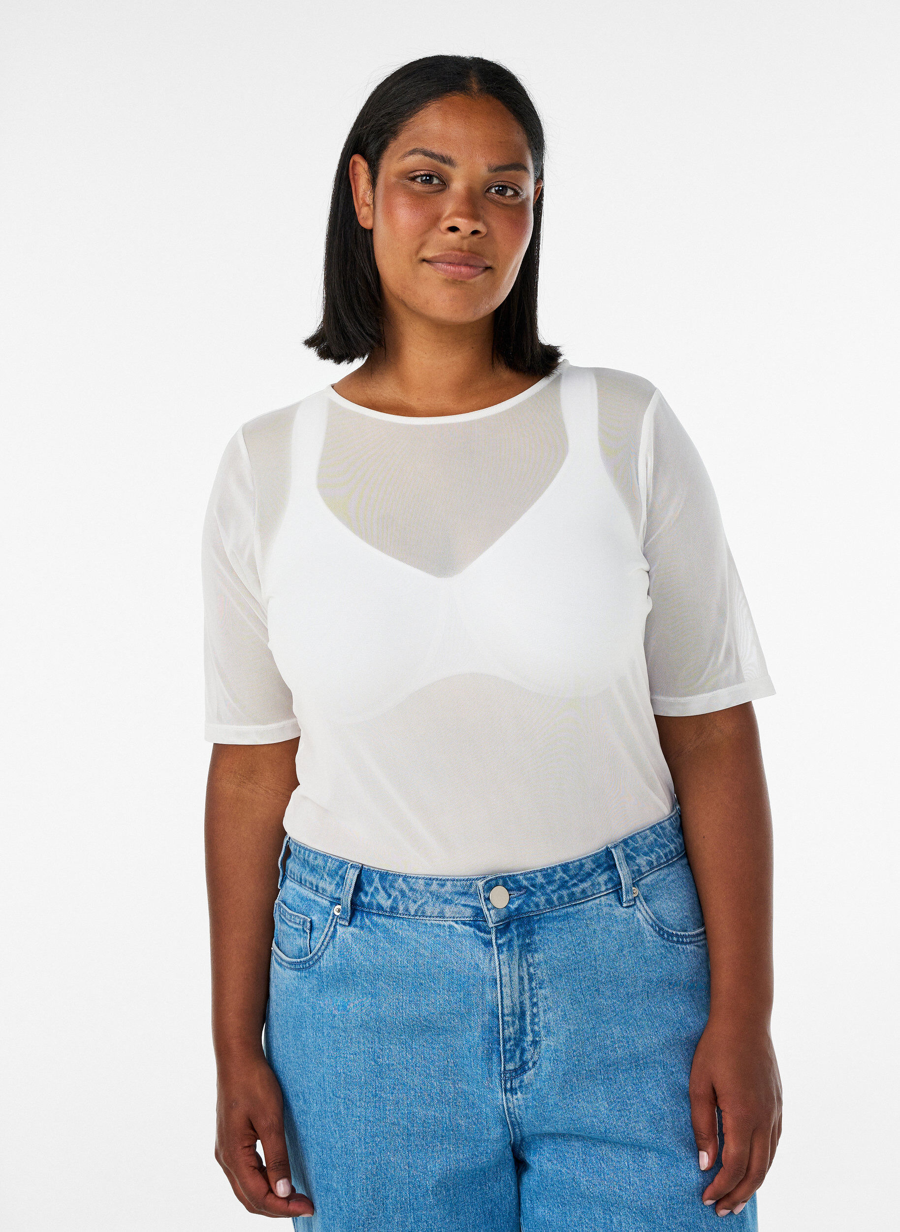 Topp i mesh med korta &auml;rmar och rund hals, Vanilla, Model