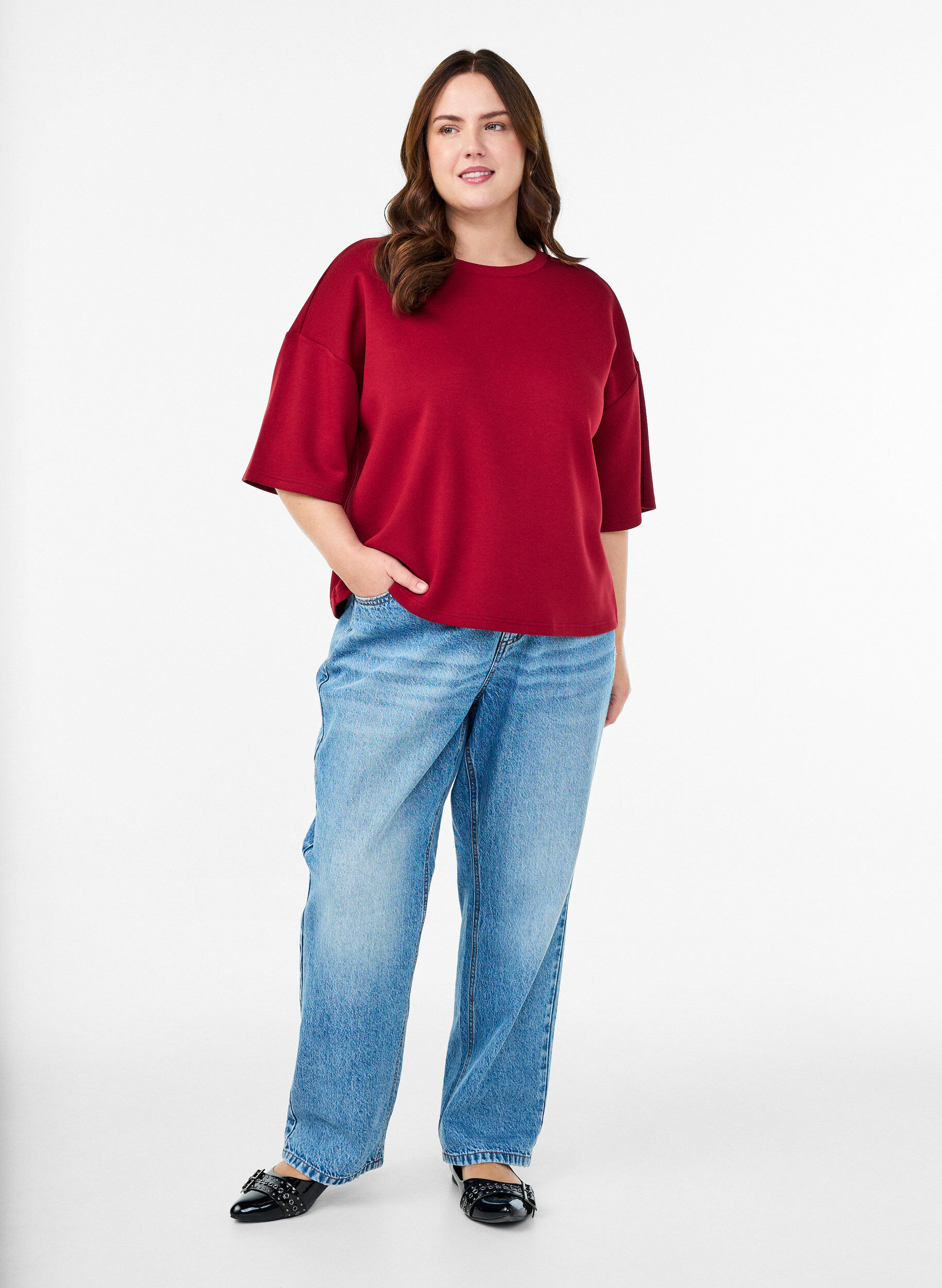 Zizzi Kort loose fit t-shirt i modalblandning, R&ouml;d, Model image number 1