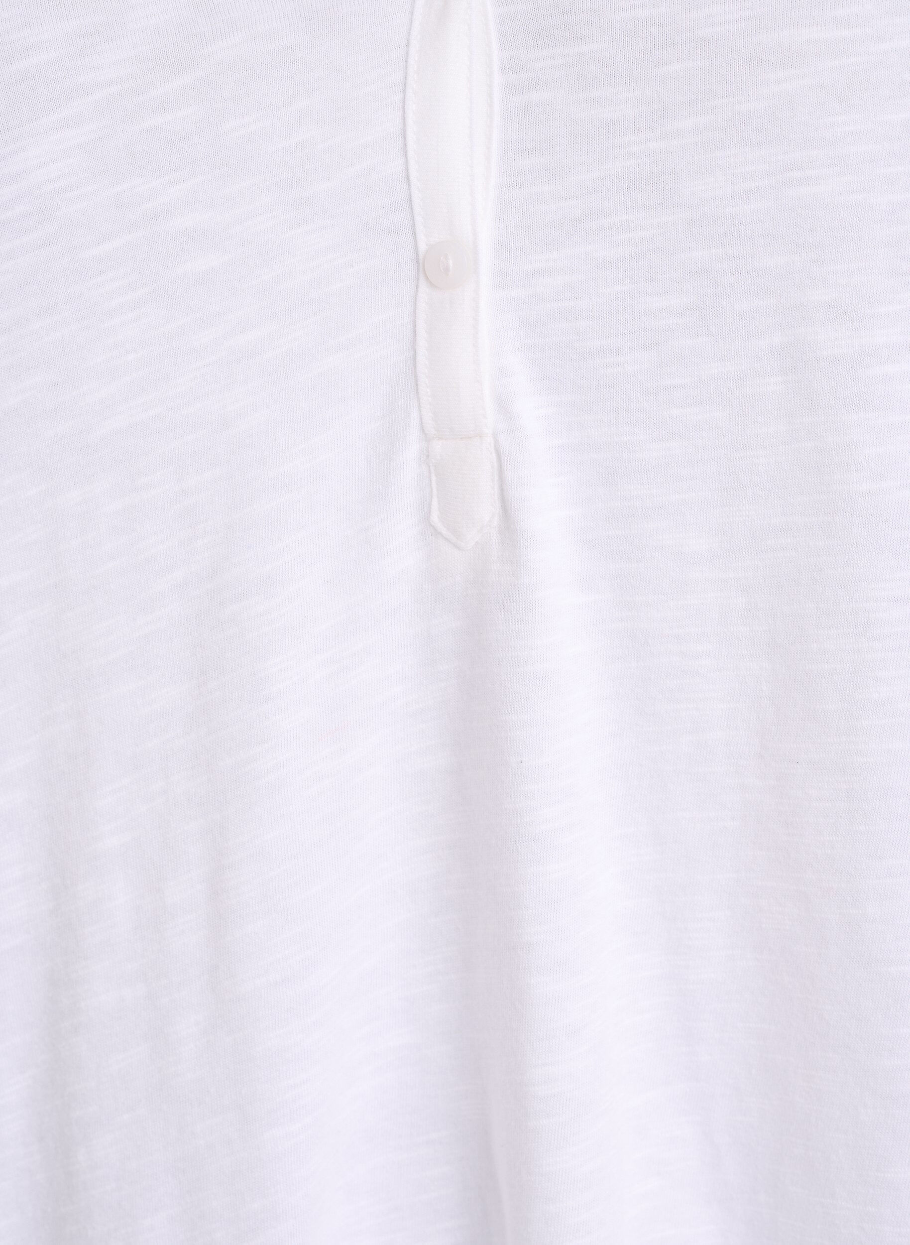 ZizziL&aring;ng&auml;rmad t-shirt med v-ringning och knappar, Vit, Packshot image number 2