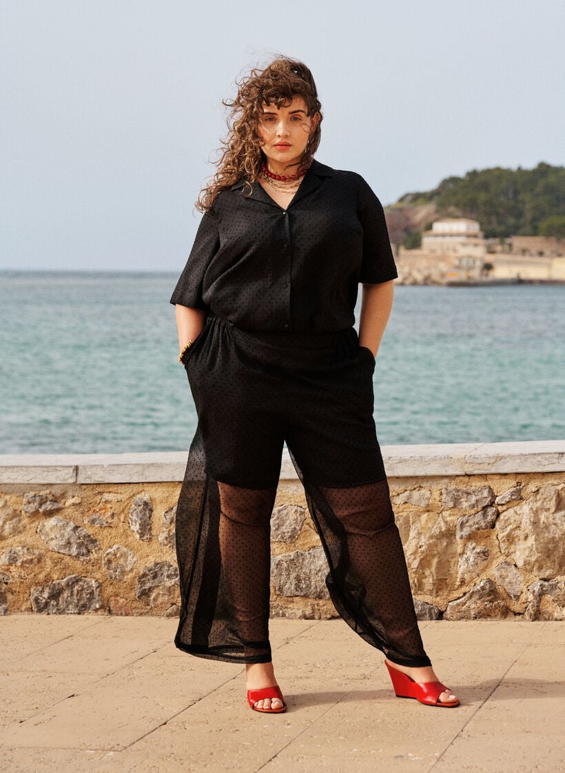 L&ouml;sa byxor i chiffong med prickar, Svart, Image image number 0