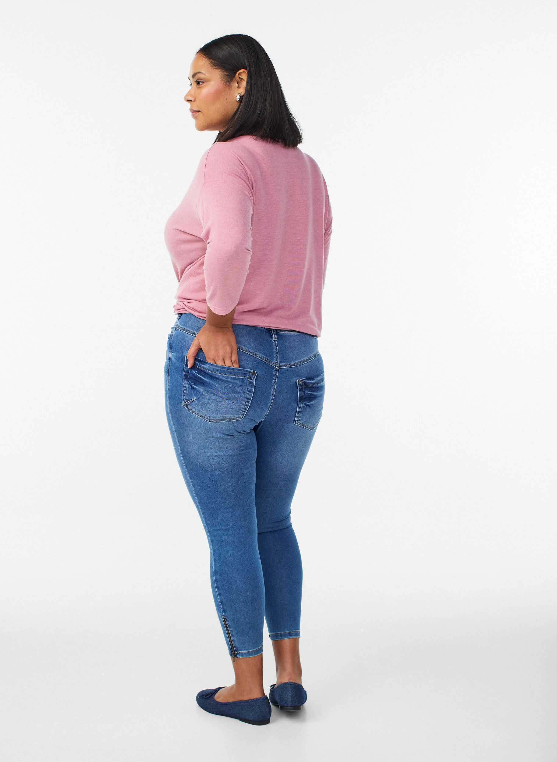 ZizziCroppade Amy jeans med dragkedja, Bl&aring;, Model image number 1