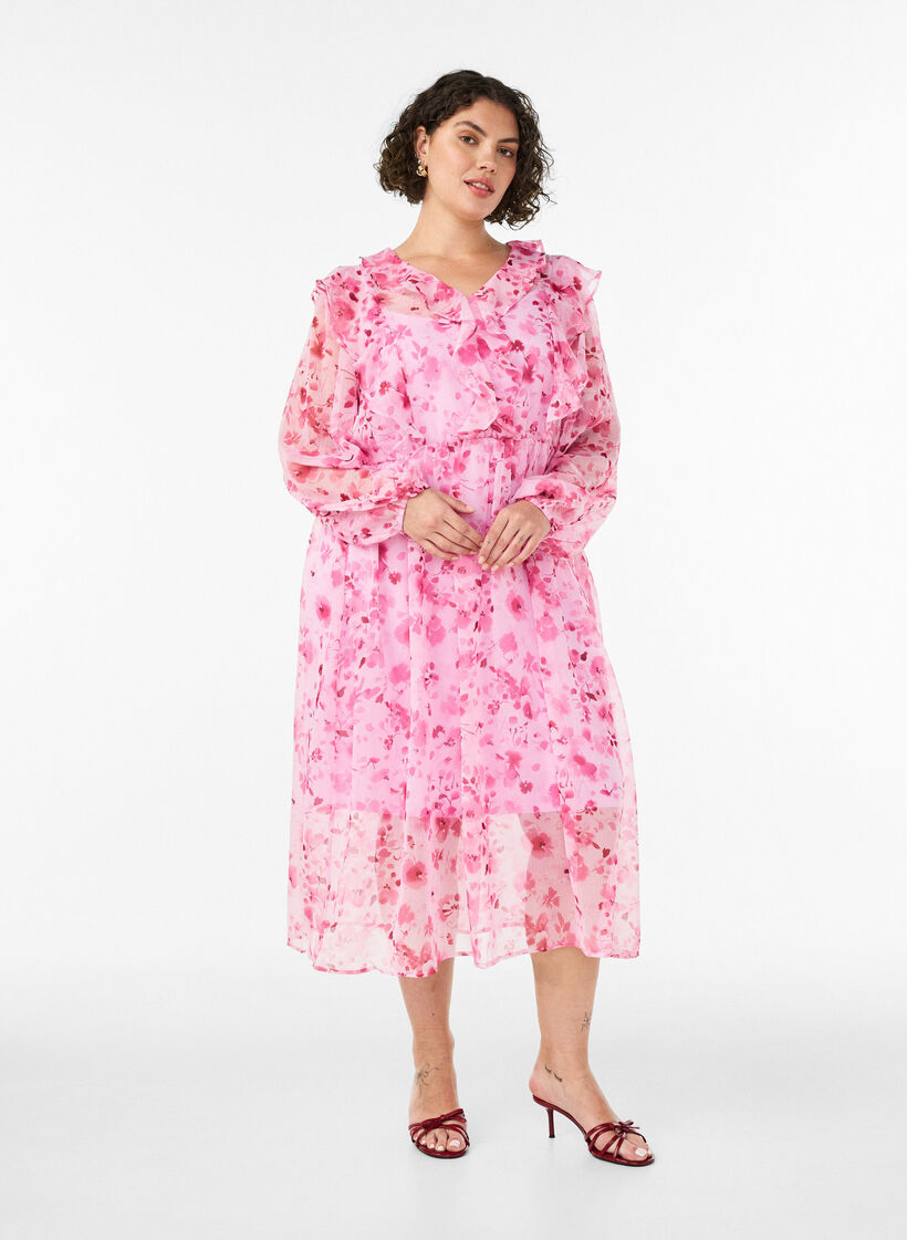 Blommig kl&auml;nning i chiffong med volanger och l&aring;nga &auml;rmar, Rosa, Model image number 0