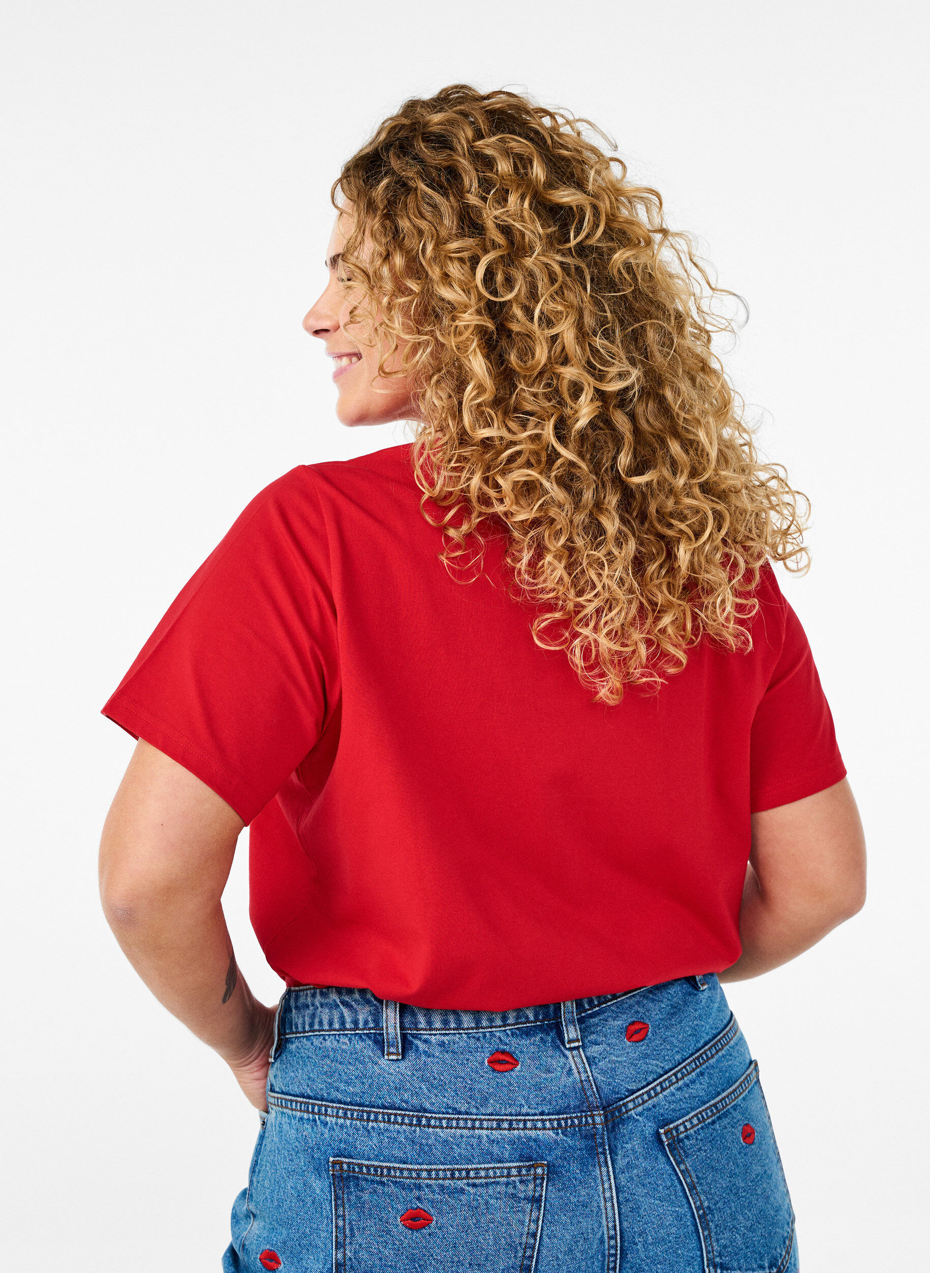 Zizzi T-shirt i ekologisk bomull med rund halsringning, Salsa, Model image number 1