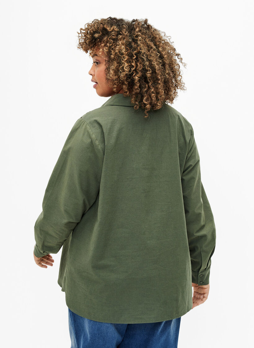 Bomullsskjorta med broderi anglaise, Thyme, Model image number 1