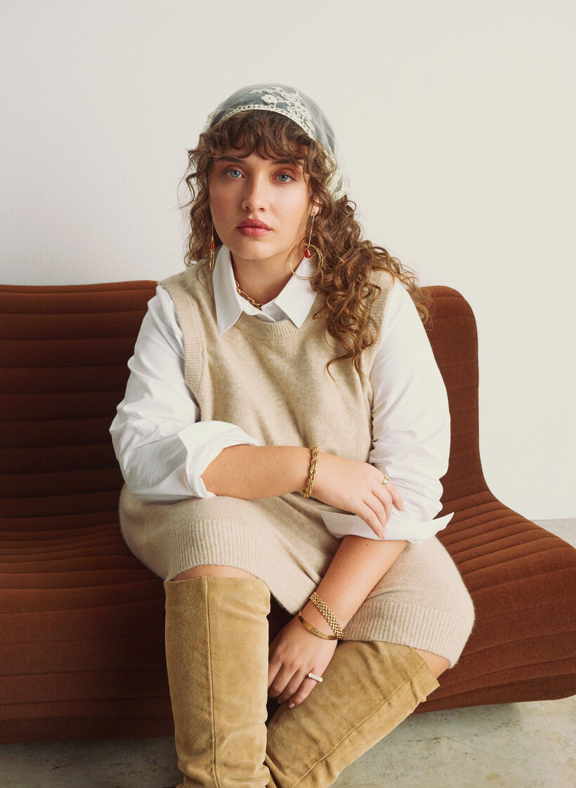 Trekantig spets&shy;sjal, Beige, Image image number 0