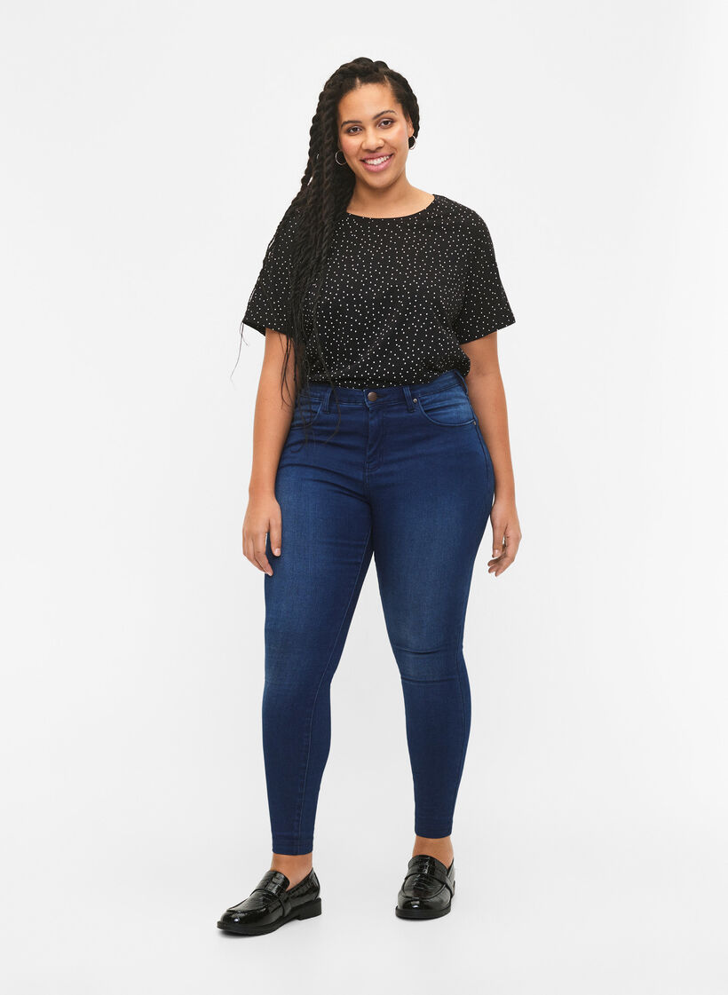 T-shirt i ekologisk bomull med prickar	, Svart, Model image number 1