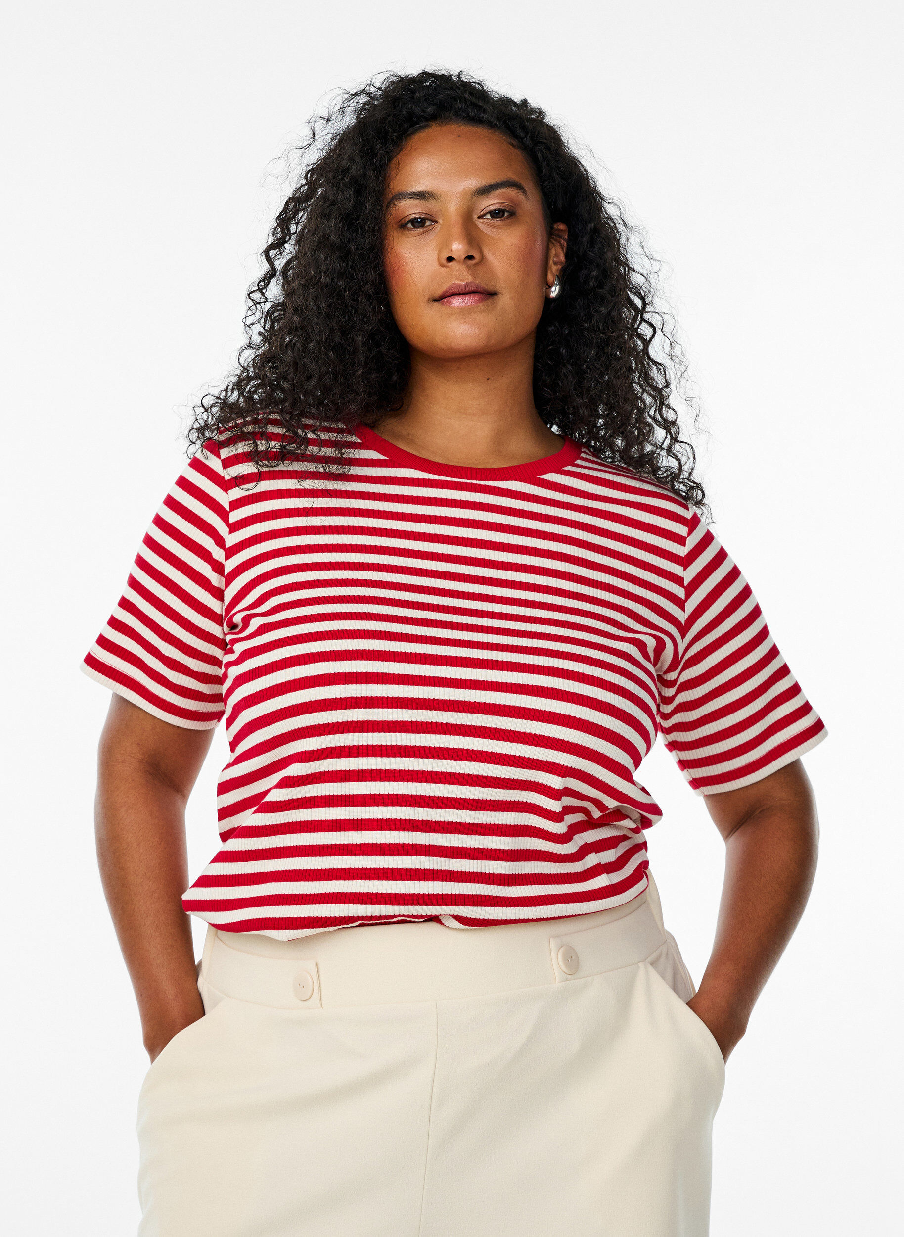 ZizziRandig t-shirt med ribbad struktur, R&ouml;d, Model image number 0