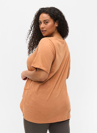 Kortärmad t-shirt i bomull, Pecan Brown, Model image number 1