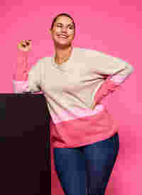 Stickad tröja med rund hals, Hot Pink Comb, Model