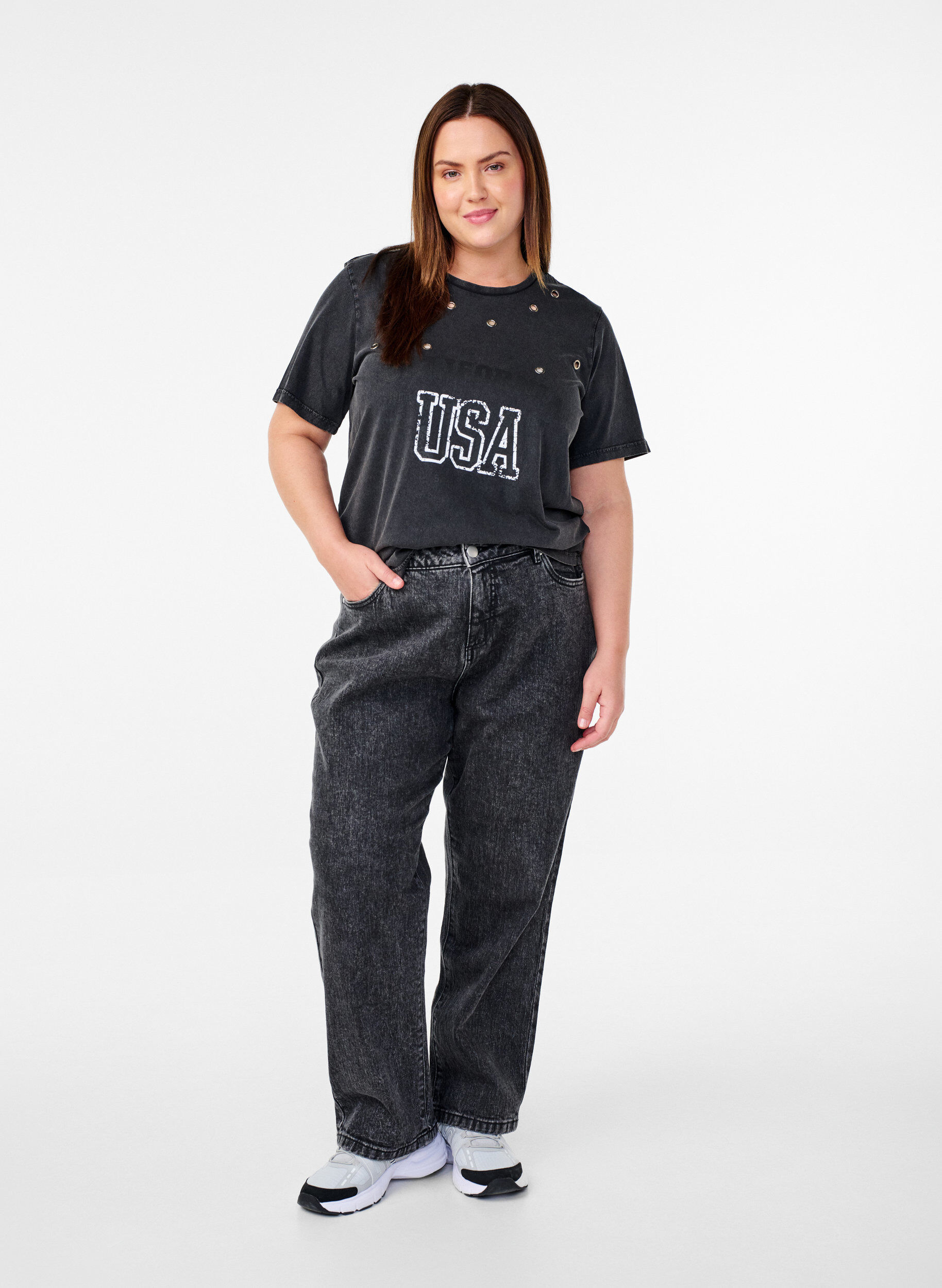 Zizzi T-shirt med &ouml;ljetter och tryck, Grey Washed , Model image number 2