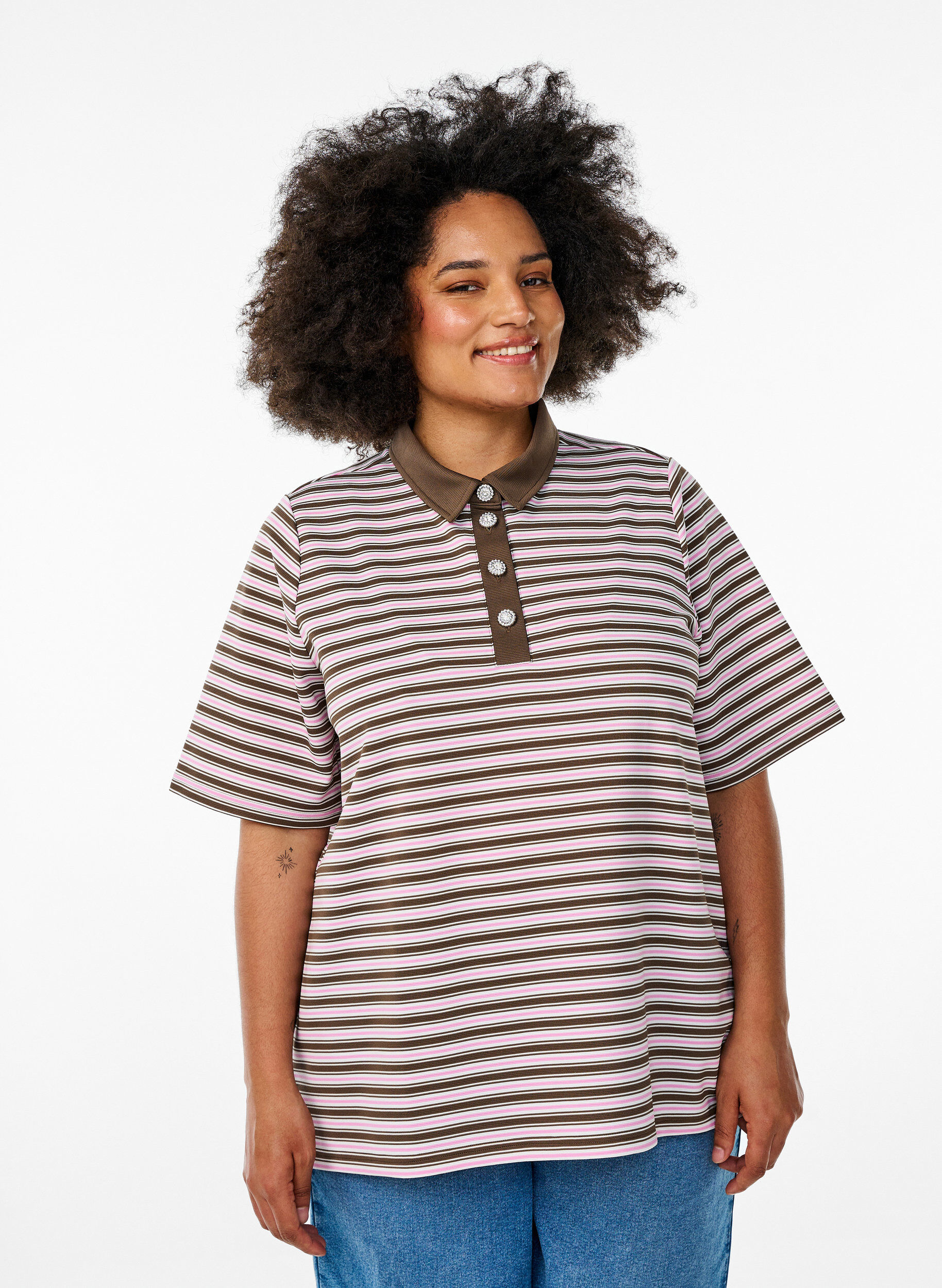 Randig polotr&ouml;ja med korta &auml;rmar och knappar, Brun, Model