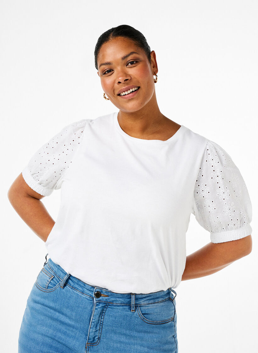 Blus i ekologisk bomull med broderie anglaise-ärmar, Bright White, Model image number 0