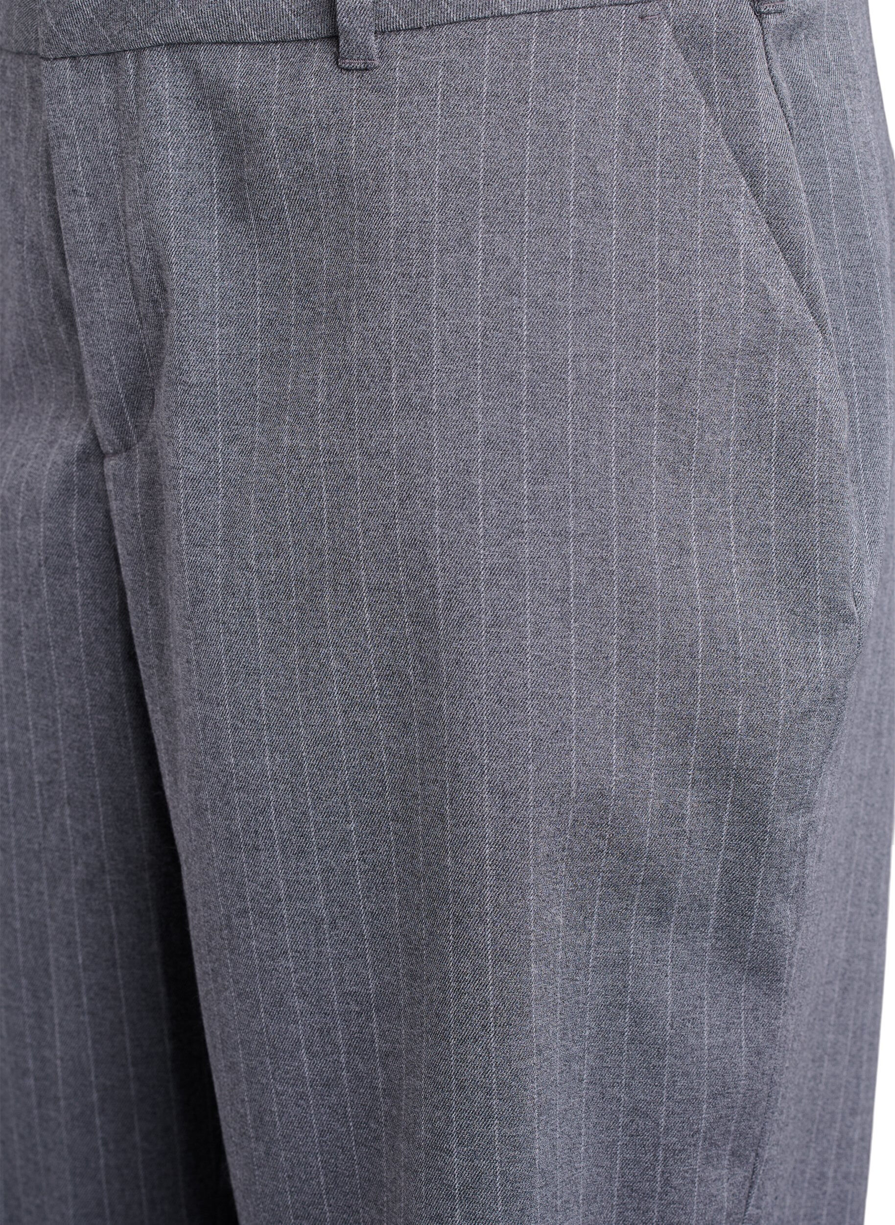 Zizzi Kritstrecksrandiga bermudashorts med l&ouml;s passform, Gr&aring;, Packshot image number 2