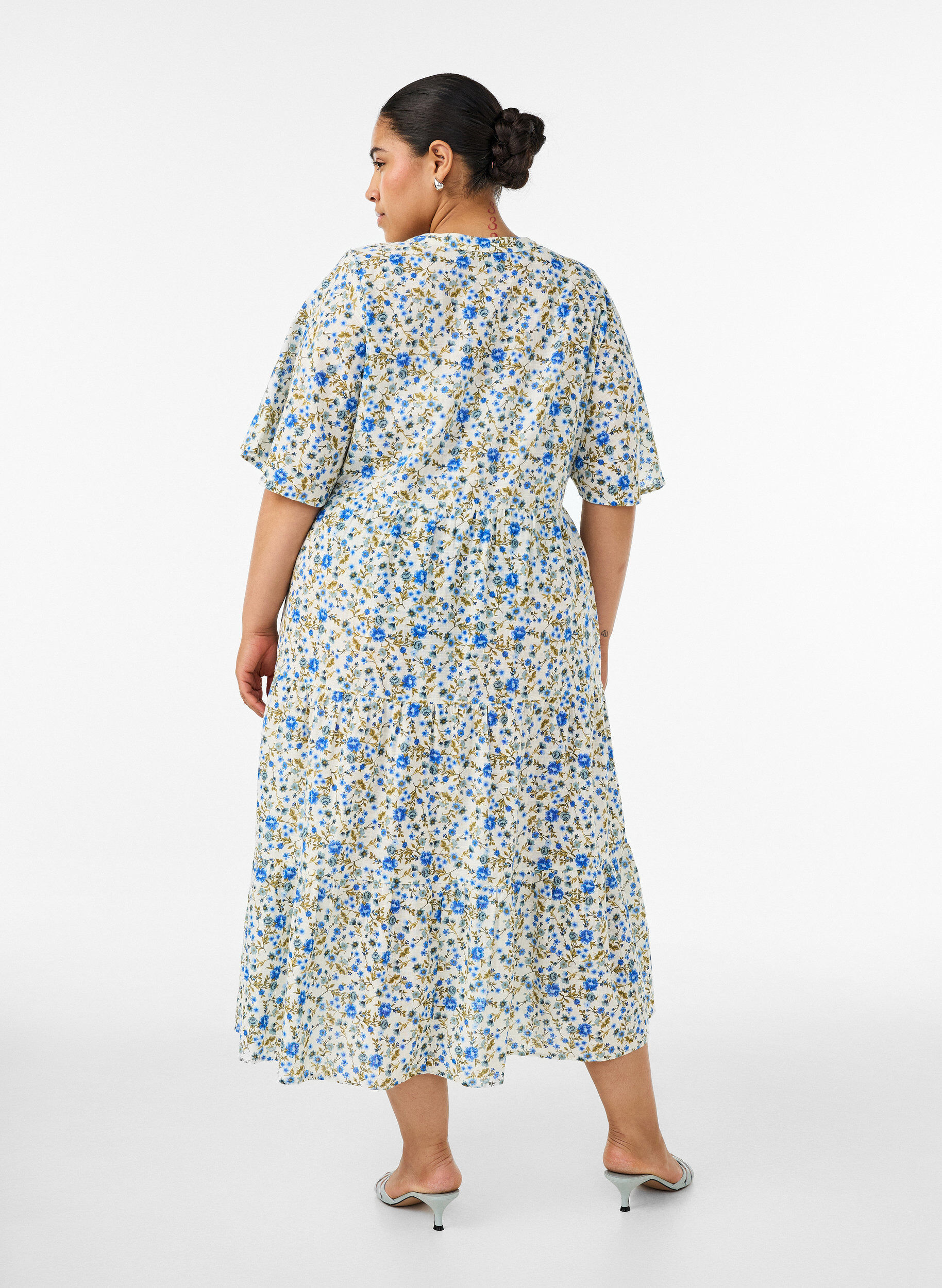 ZizziMidikl&auml;nning i bomull med blommigt m&ouml;nster, Bl&aring;, Model image number 1