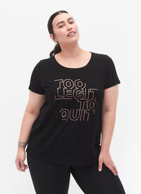  T-shirt till träning med print, Black w. Too Legit , Model
