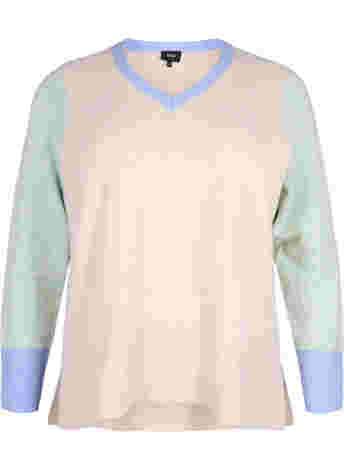 Stickad v-ringad tröja med färgblock