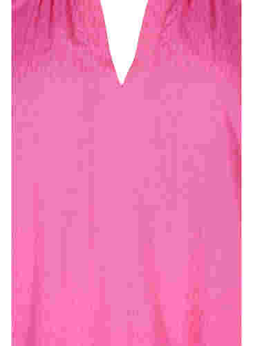 Kortärmad viskosblus med V-ringad hals, Shocking Pink, Packshot image number 2