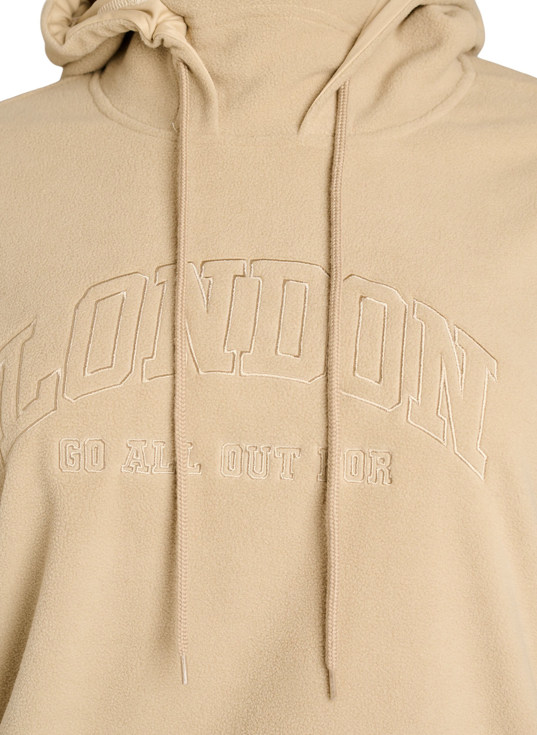 ZizziHuvtr&ouml;ja i fleece med h&ouml;g hals och broderad text, Beige, Packshot image number 2