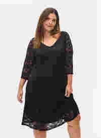 Spetsklänning med 3/4-ärmar, Black, Model