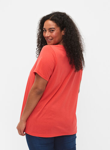 Kortärmad t-shirt med v-hals, Cayenne, Model image number 1
