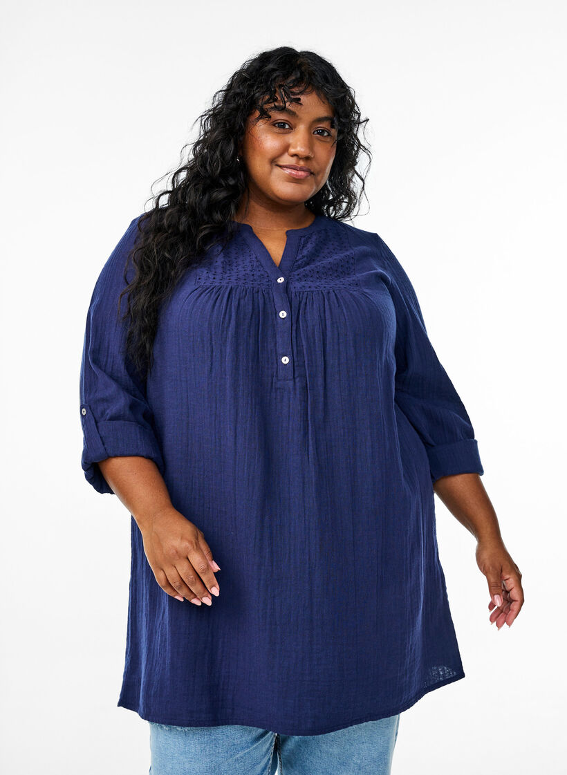 Tunika i bomullsmuslin med broderie anglaise, Bl&aring;, Model image number 0