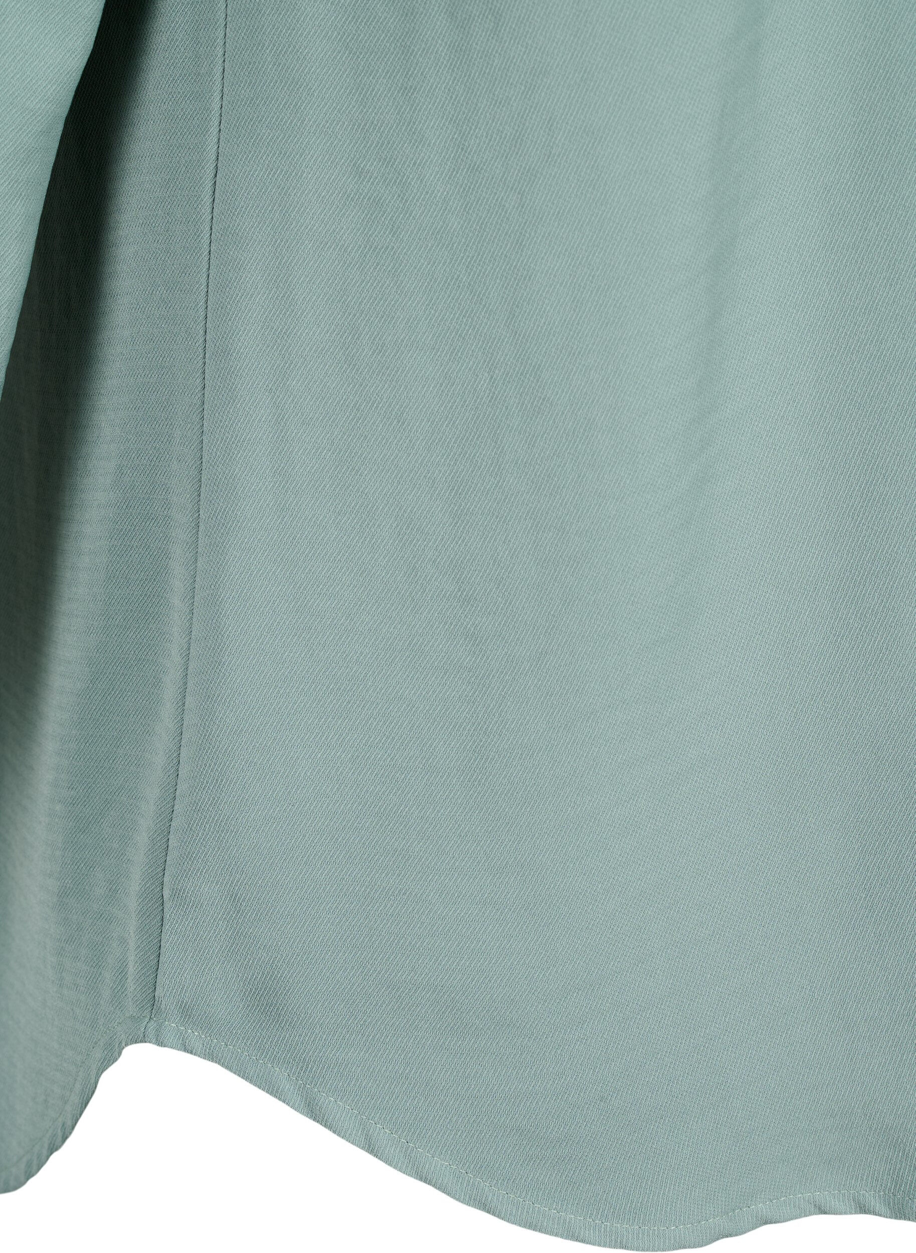 Zizzi Blus med smock och v-ringning, Chinois Green, Packshot image number 4
