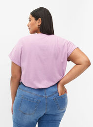 Kortärmad t-shirt i bomullsmix, Lavender Mist, Model