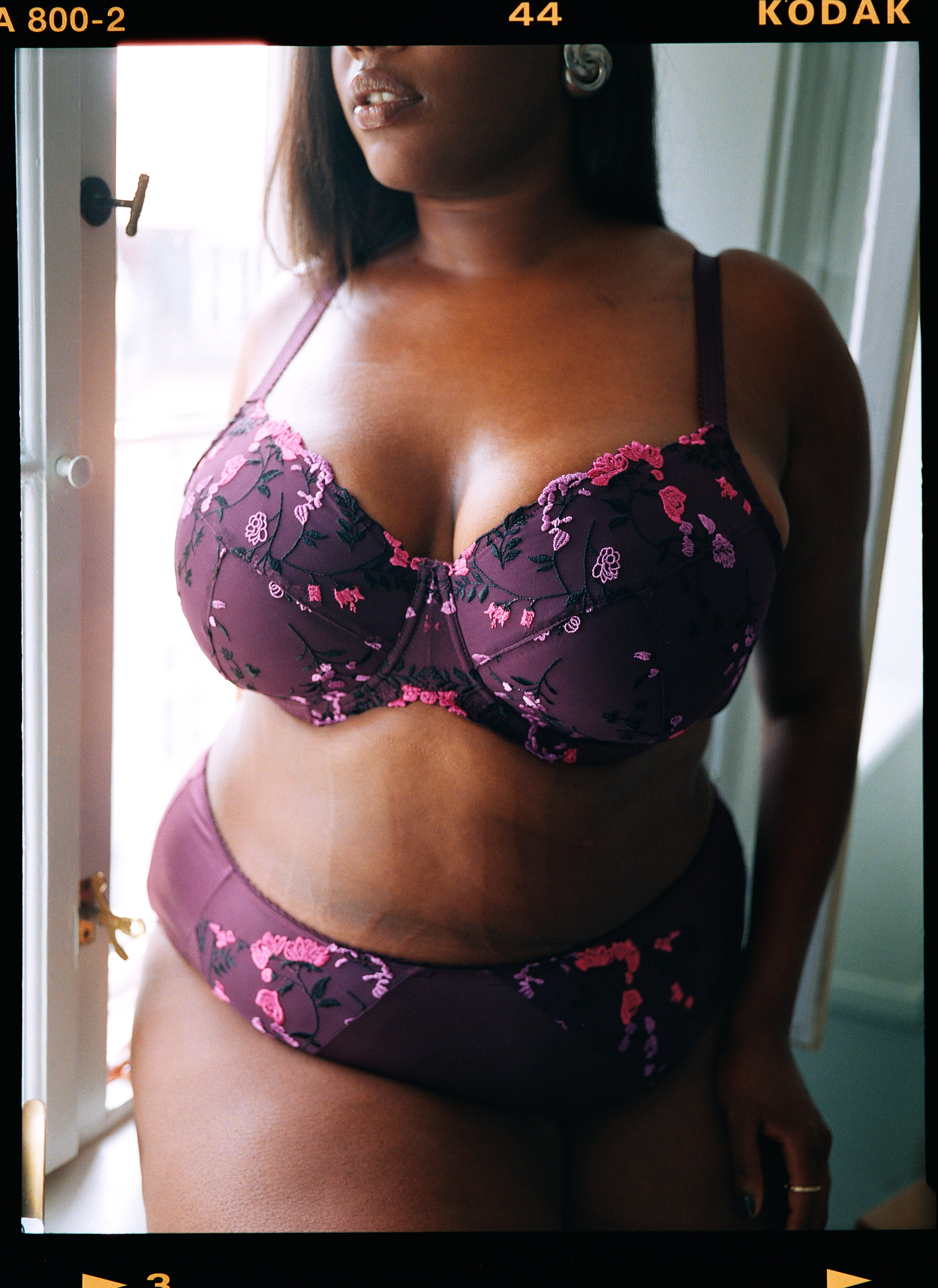 Zizzi Blomdetaljer  , , Model