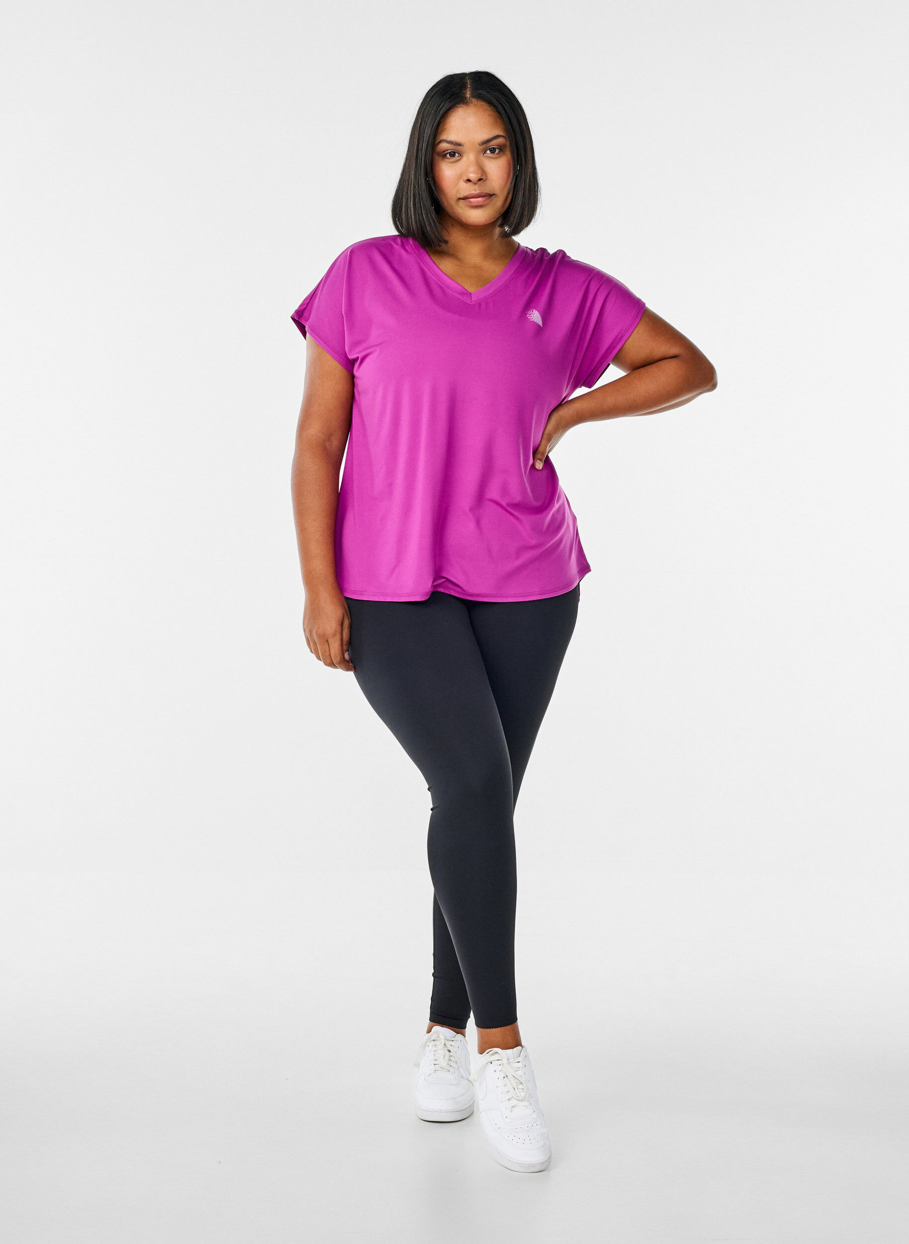 ZizziKort&auml;rmad tr&auml;nings-t-shirt med v-ringning, Lila, Model image number 1