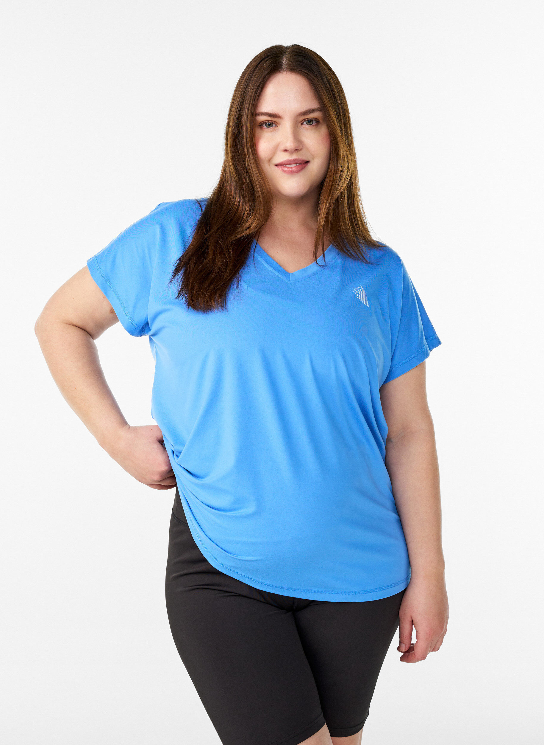 Tr&auml;nings t-shirt med v-ringning och l&ouml;s passform, Bl&aring;, Model
