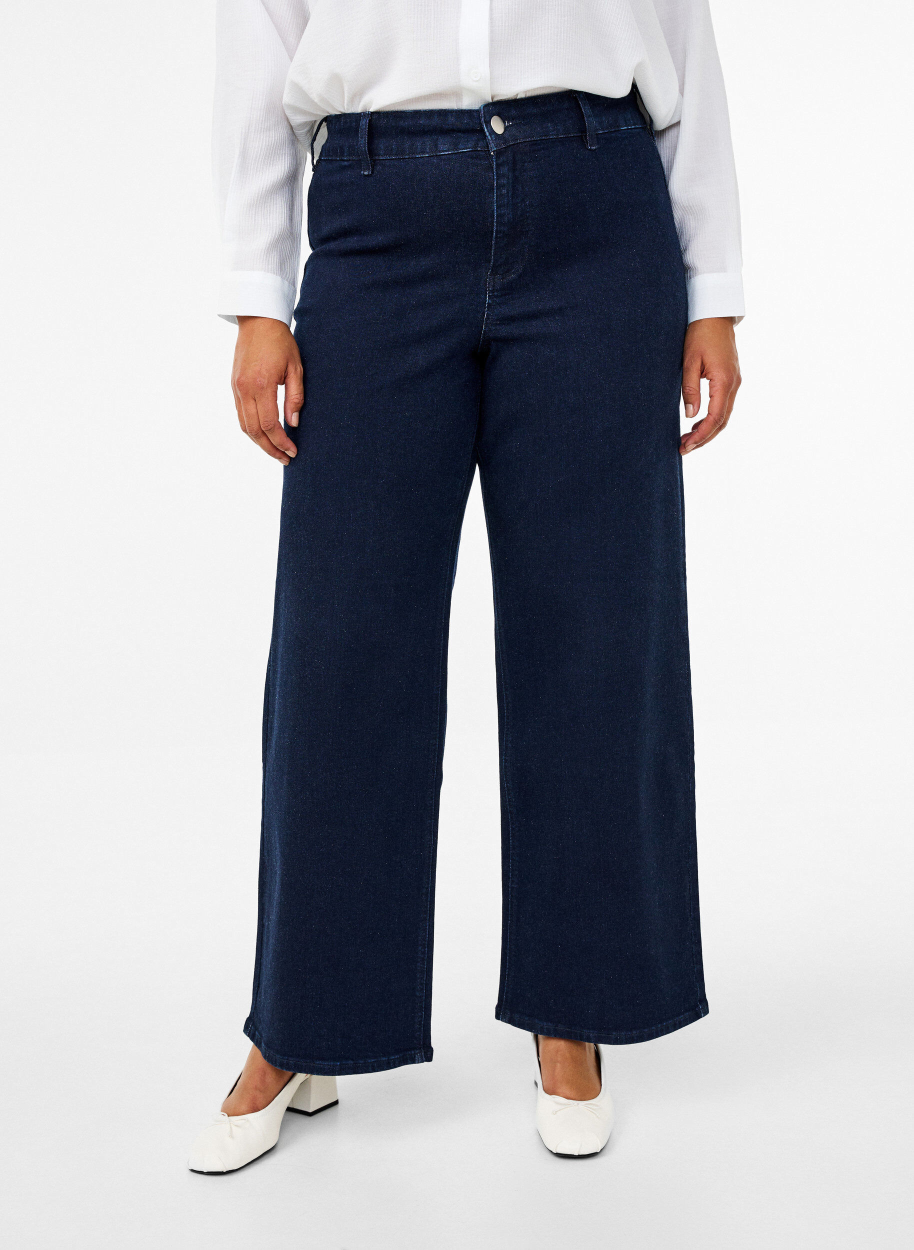 ZizziJeans med h&ouml;g midja och vida ben, Bl&aring;, Model image number 2