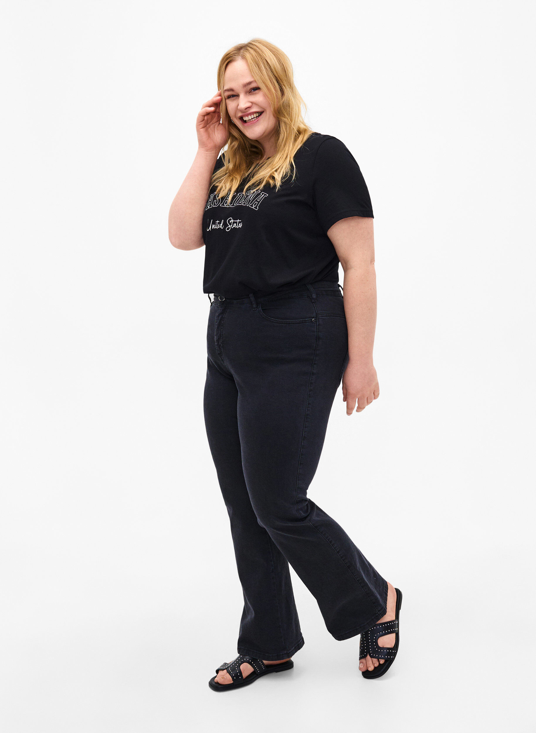 Zizzi T-shirt i bomull med text, Black W. Pasadena, Model image number 2