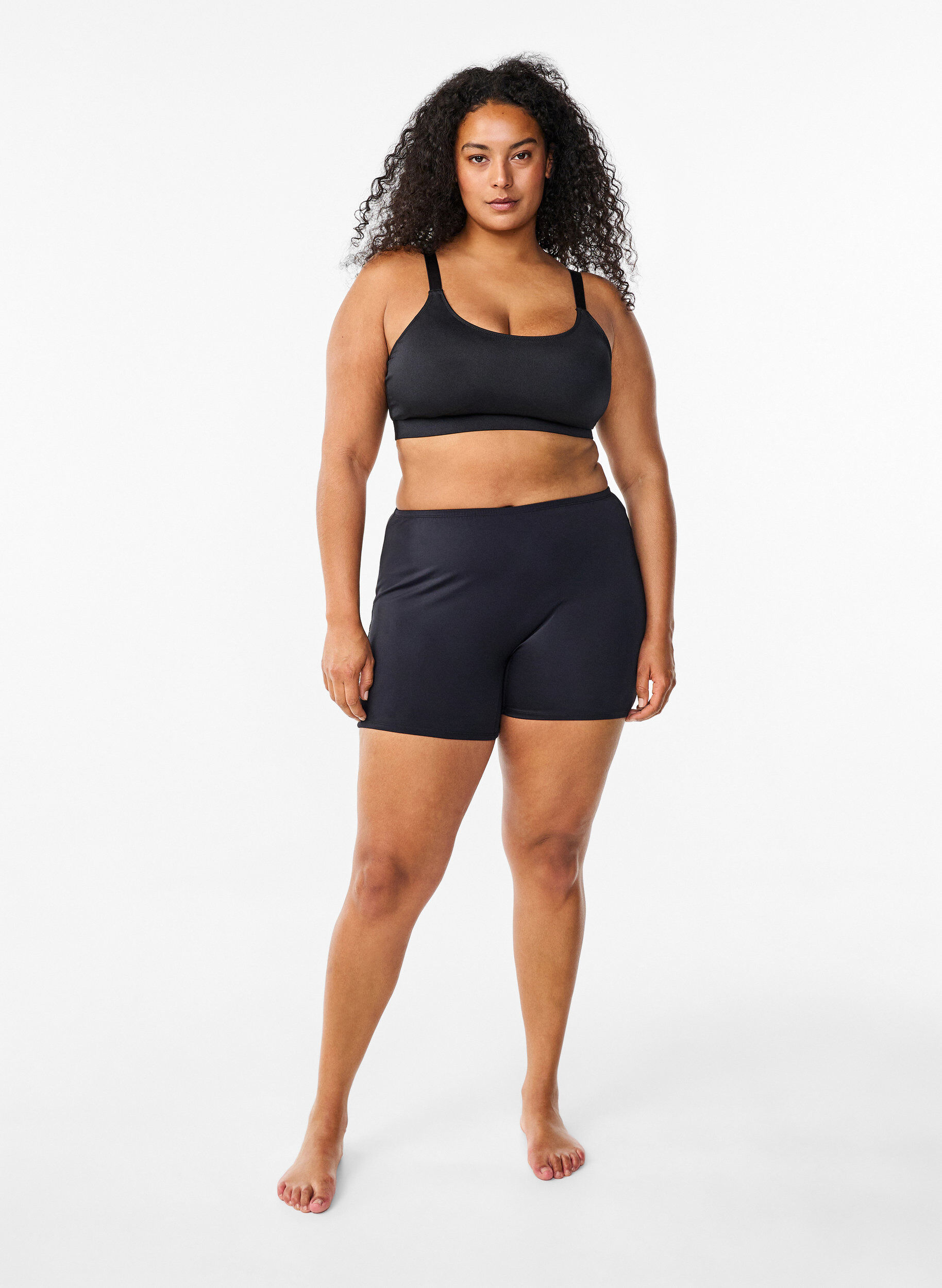 Zizzi Bikinishorts, Svart, Model image number 1