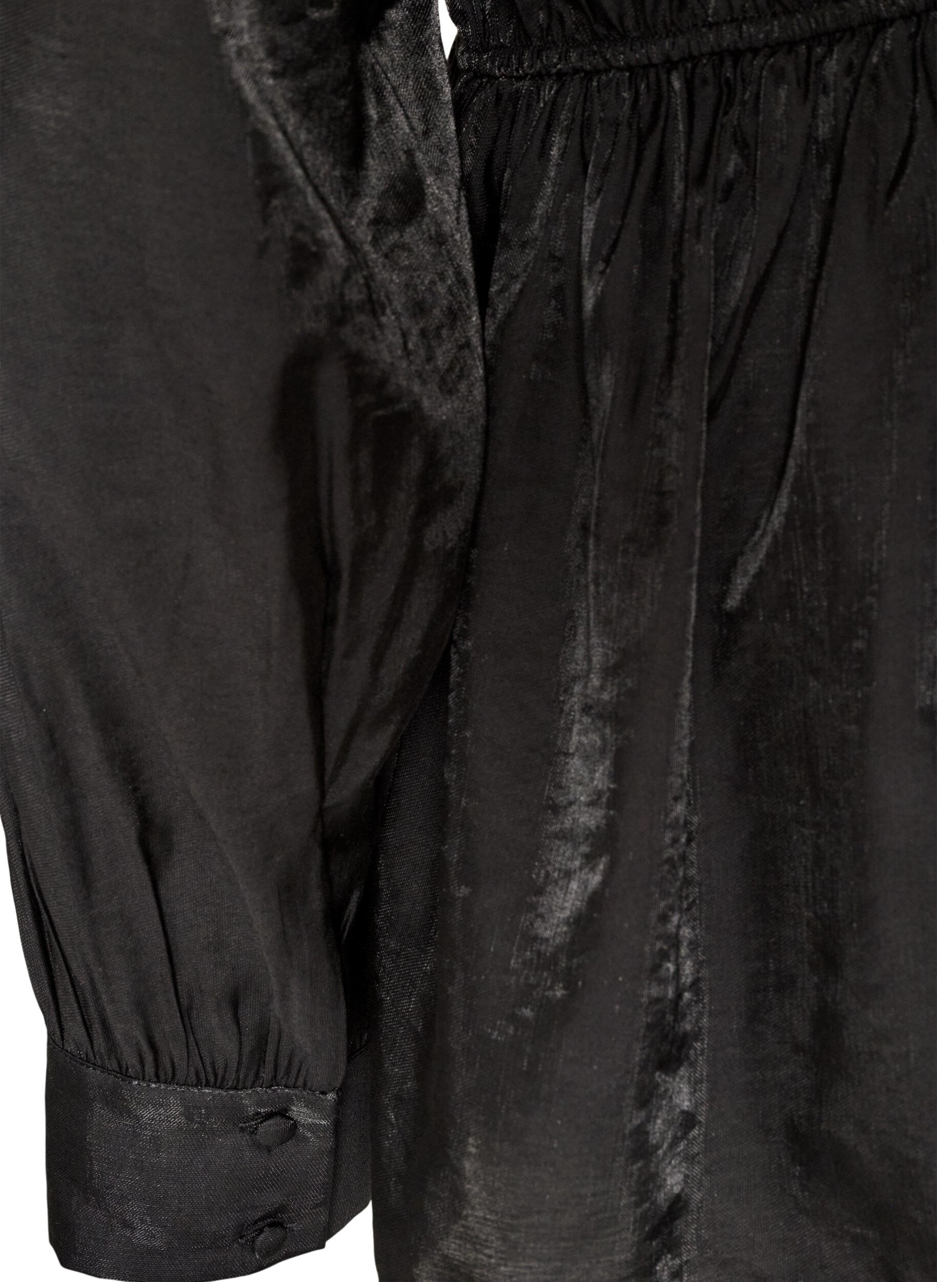ZizziGlansig blus i viskos med peplumeffekt, Svart, Packshot image number 3