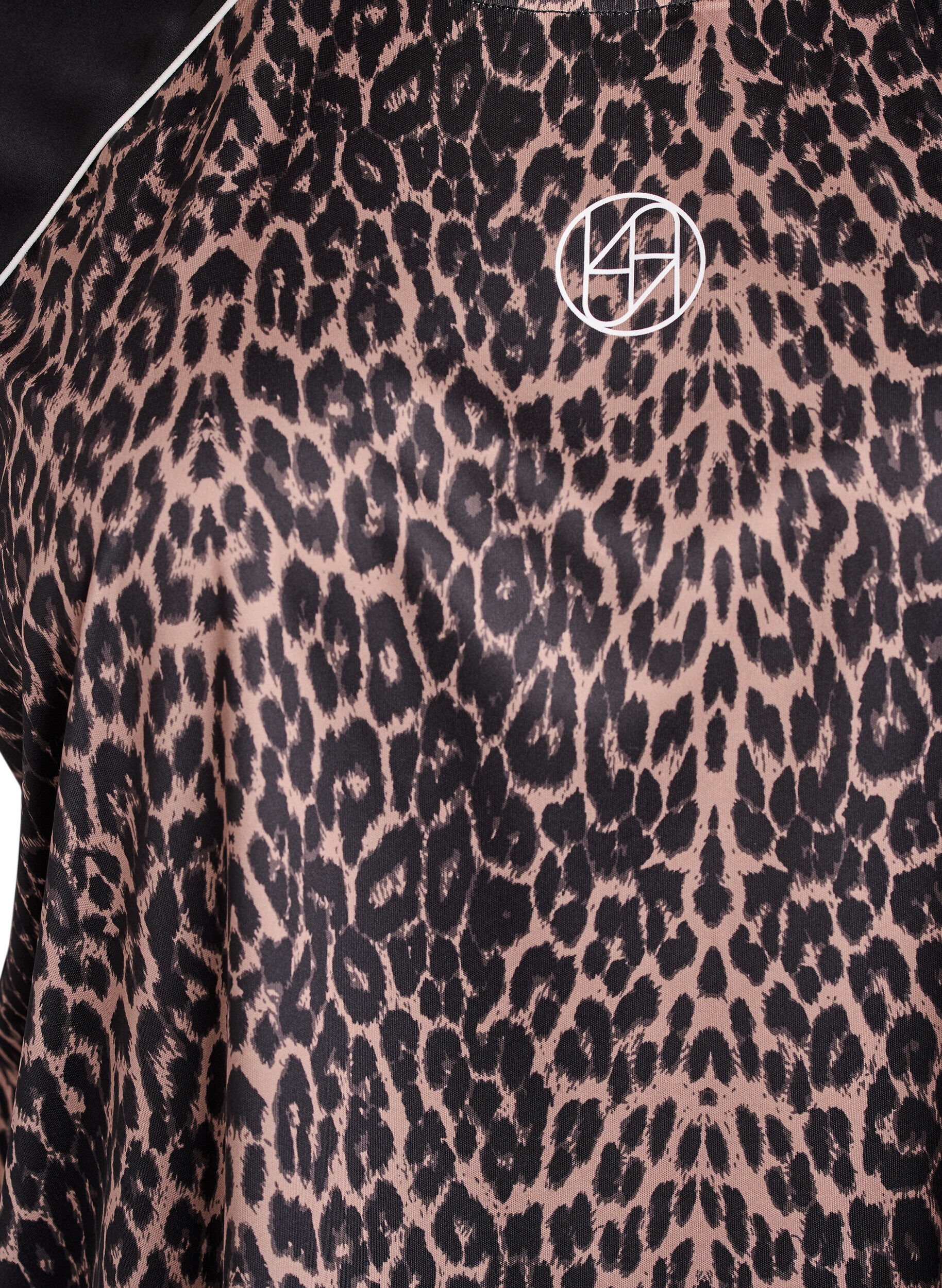 ZizziTr&auml;nings-t-shirt med leopardm&ouml;nster och raglan&auml;rm, Brun, Packshot image number 2