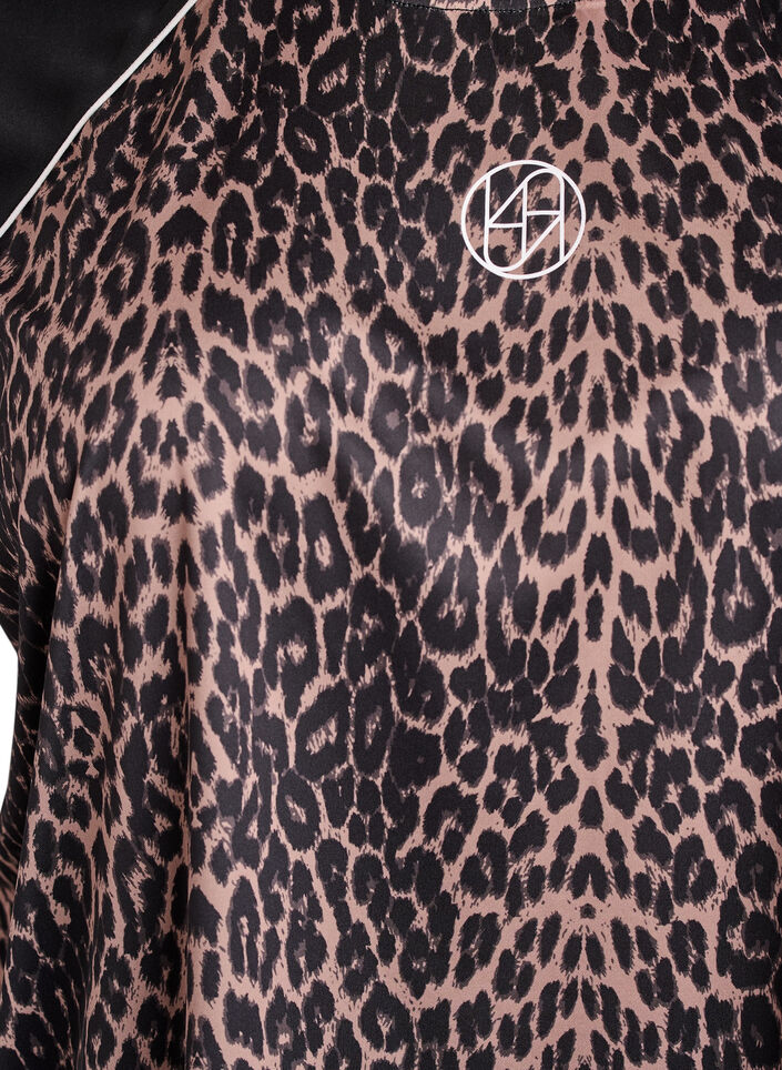 Tr&auml;nings-t-shirt med leopardm&ouml;nster och raglan&auml;rm, Brun, Packshot image number 2