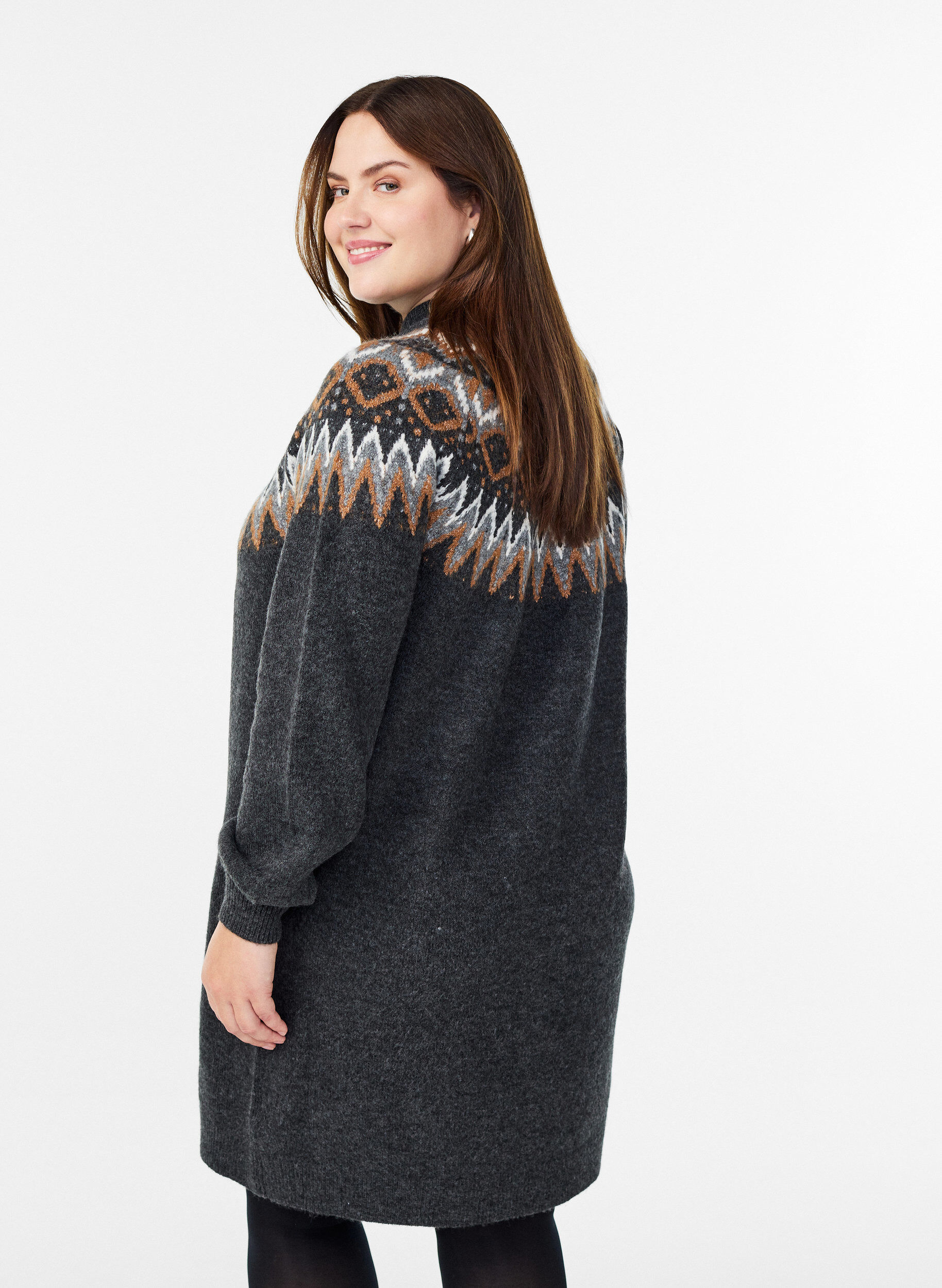 Zizzi Stickad kl&auml;nning med jacquardm&ouml;nster och ballong&auml;rmar, Gr&aring;, Model image number 2