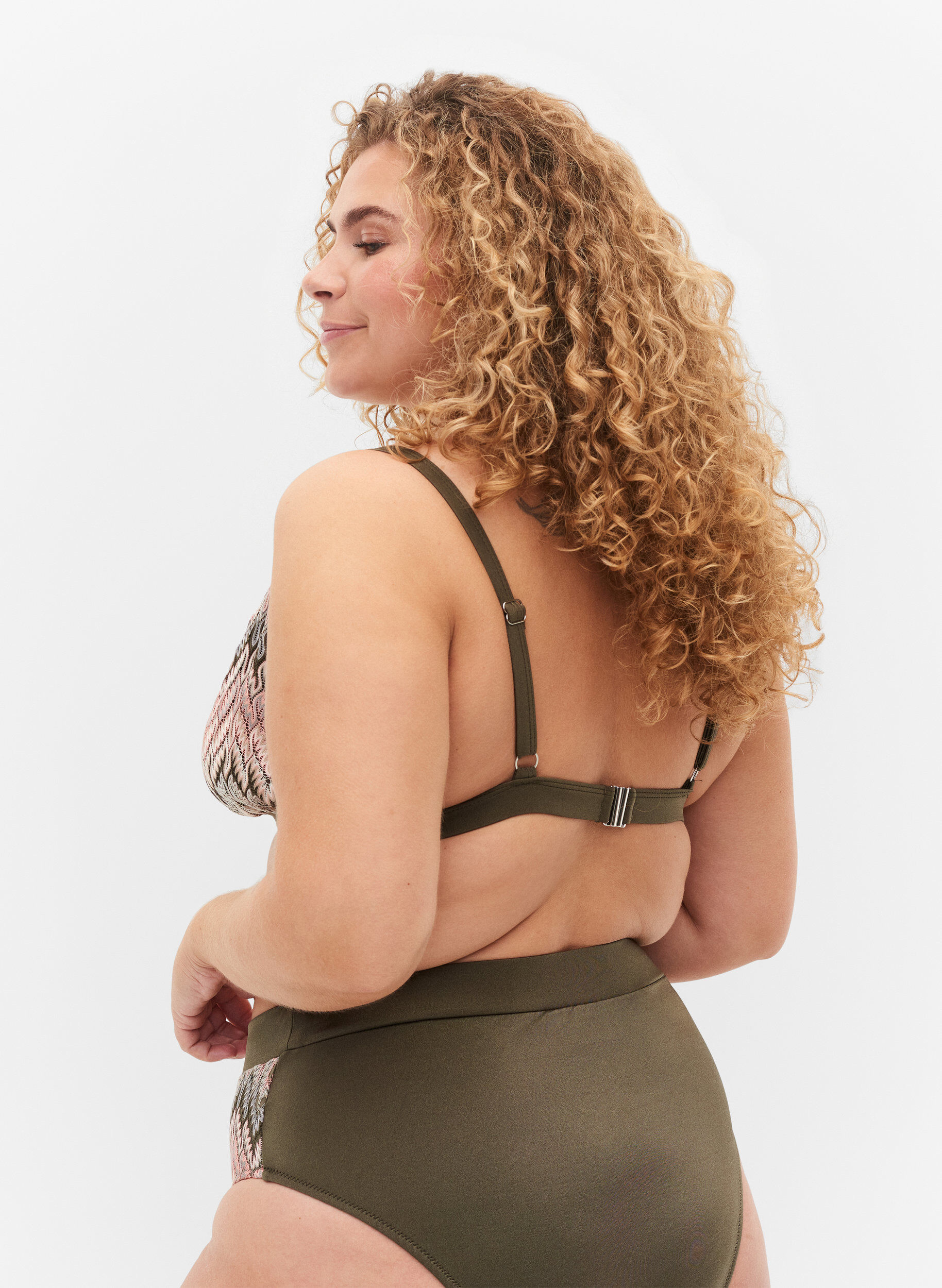 Zizzi M&ouml;nstrad trekantsbikini-bh, Beech AOP, Model image number 1