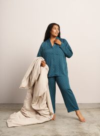 Pyjamas i vacker design Setpris 800 kr., , Model