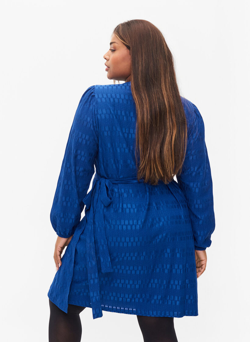 Omlottklänning med långa ärmar, Surf the web, Model image number 1