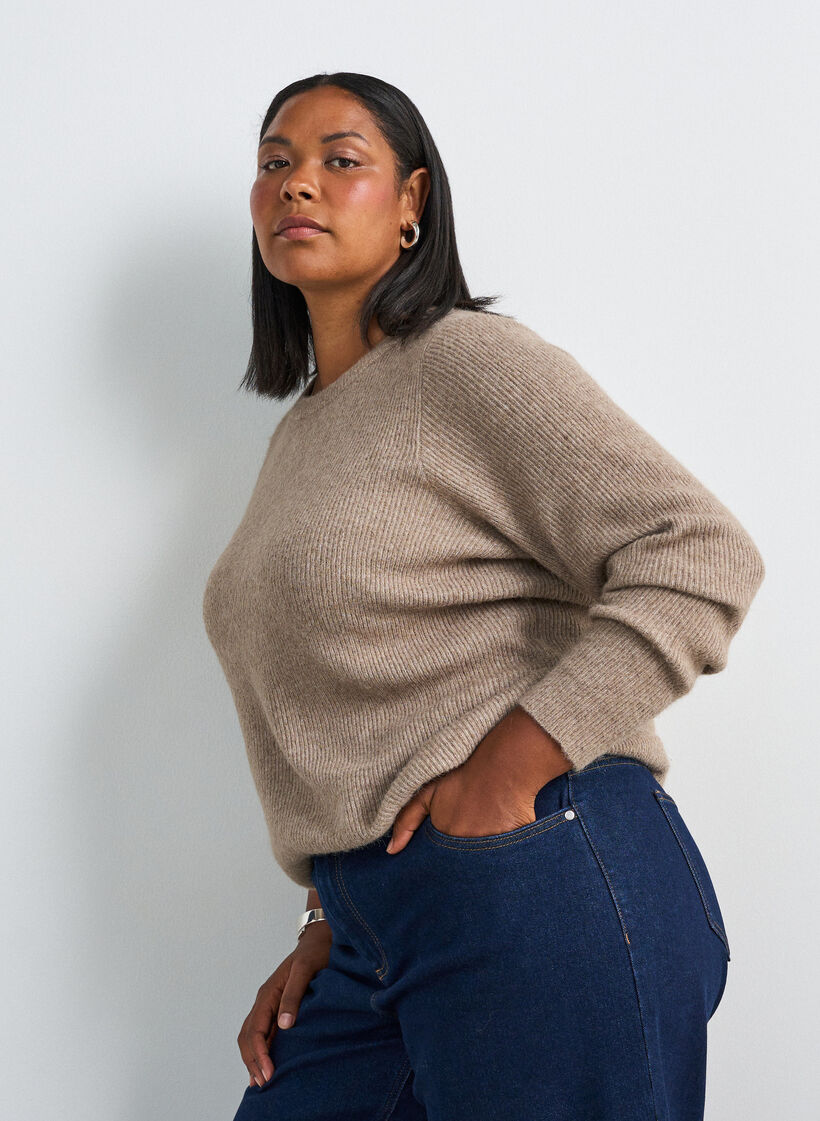 Melerad stickad blus med rund halsringning, Beige, Model image number 0