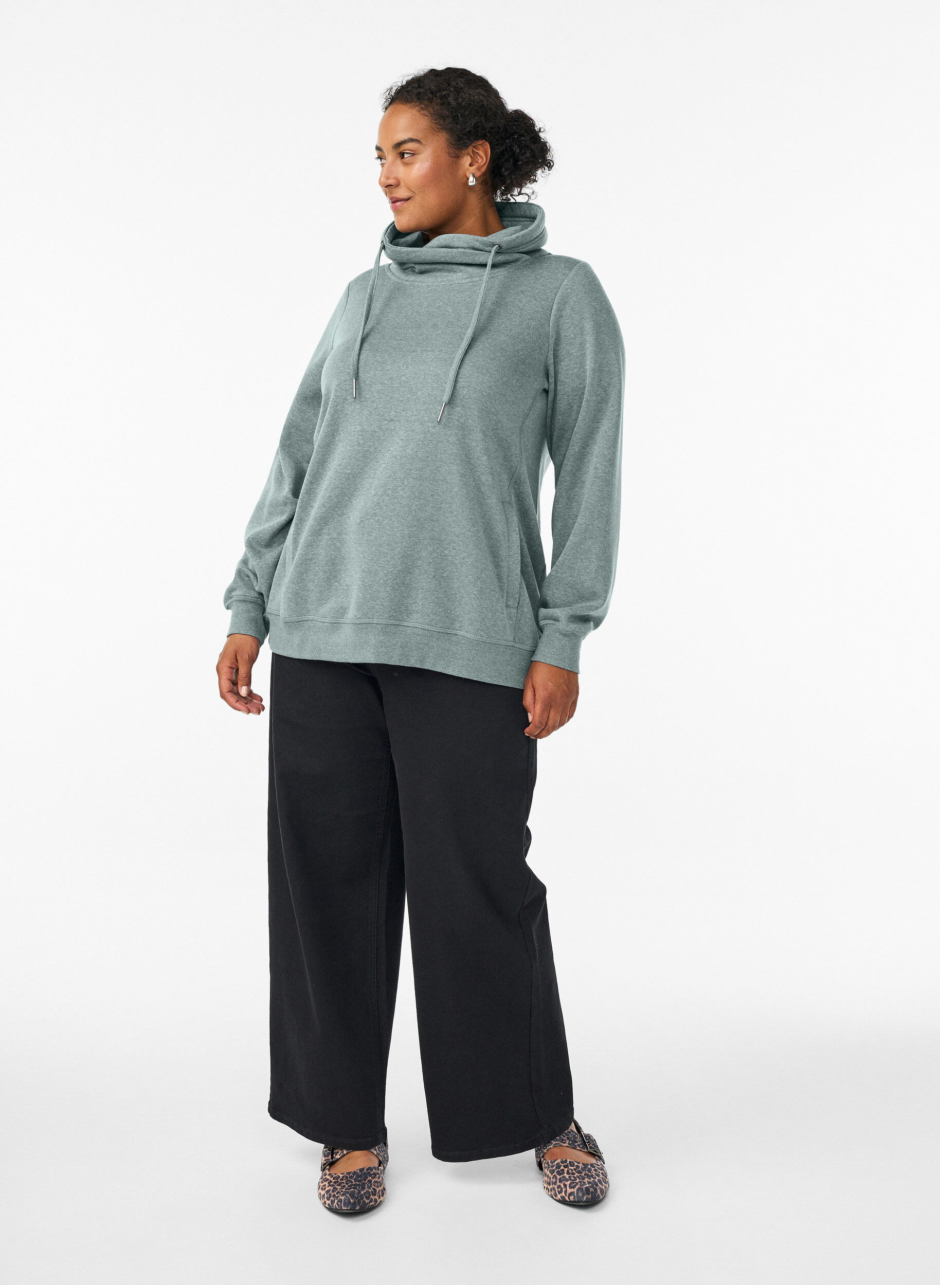 ZizziSweatshirt med h&ouml;g krage och fickor, Gr&ouml;n, Model image number 1
