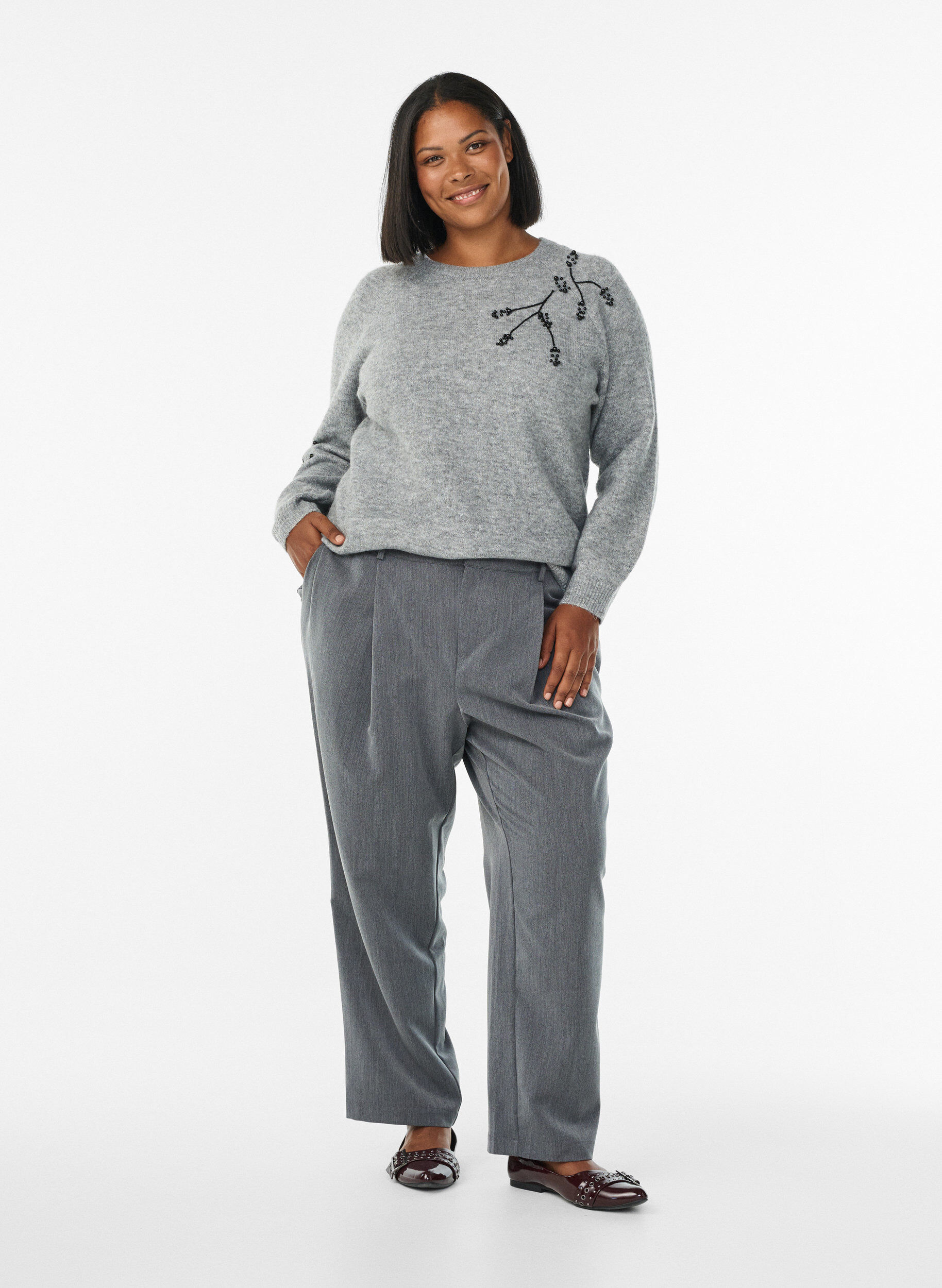 Zizzi Tr&ouml;ja med p&auml;rlbroderi, Gr&aring;, Model image number 1