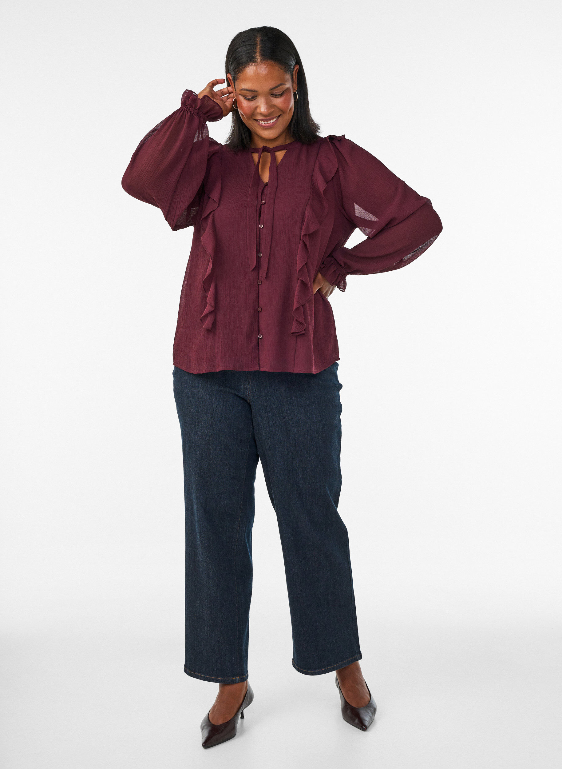 ZizziSkir blus med volanger och knytning, R&ouml;d, Model image number 1